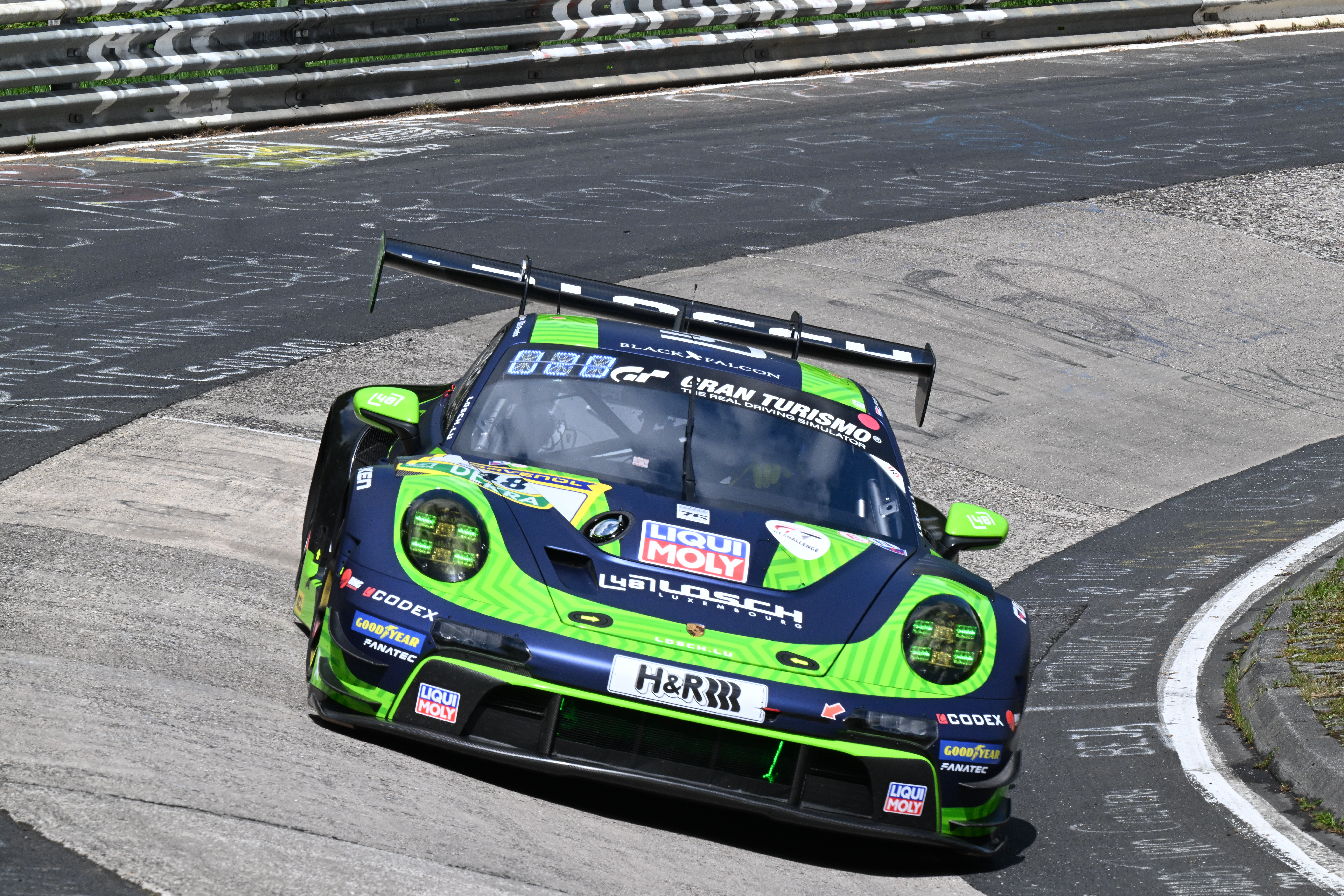 NLS6 um Nürburgring: 48 Losch Motorsport mam Dylan Pereira gewënnt Klass ProAM