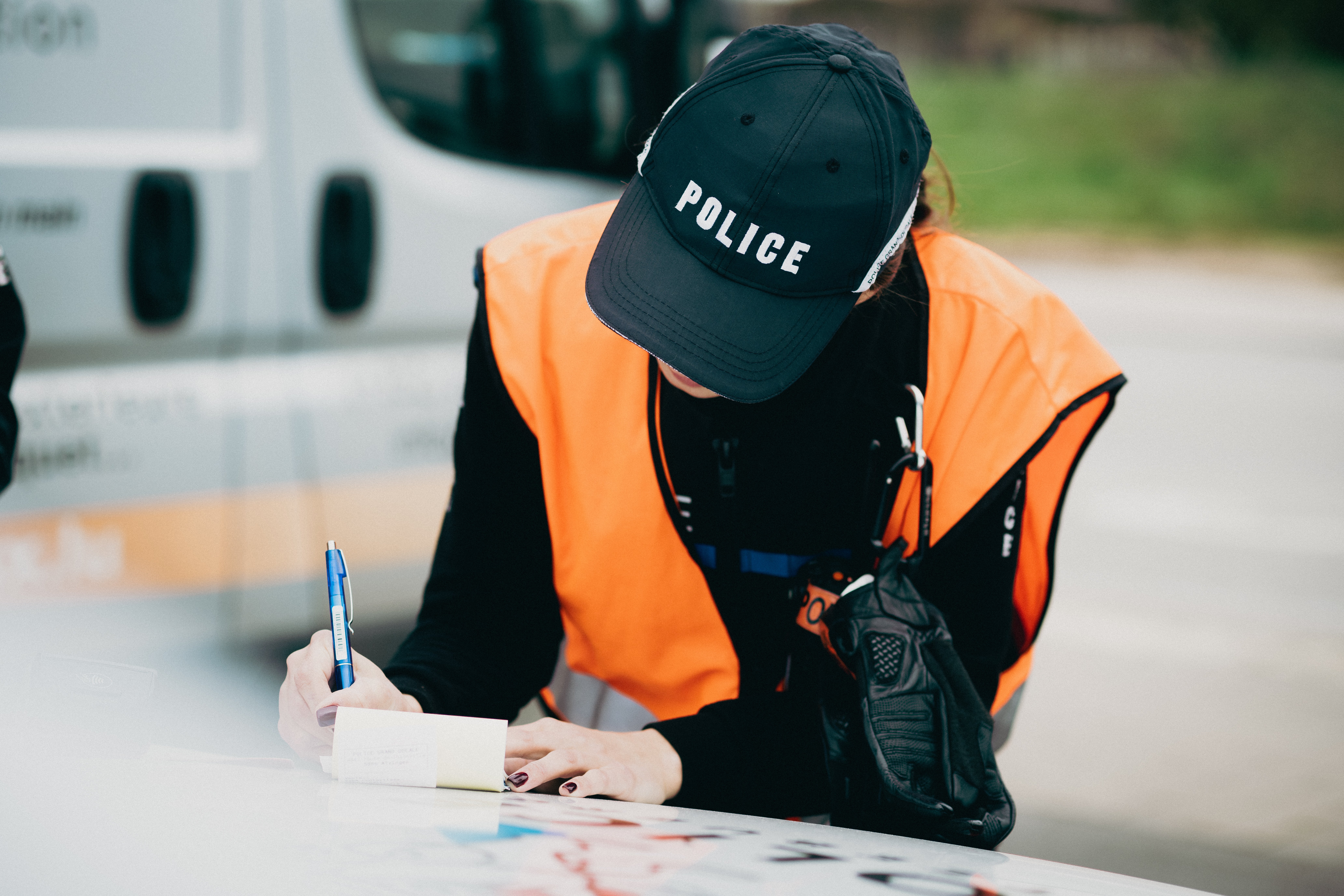 Motorrieder saiséiert: Jugendlecher waren ouni Helm a mat net immatrikuléierten 