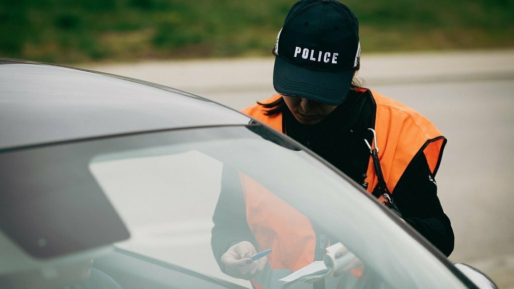 Baggerweier zu Rëmerschen: Police pëtzt Chauffer, deen Droge ...
