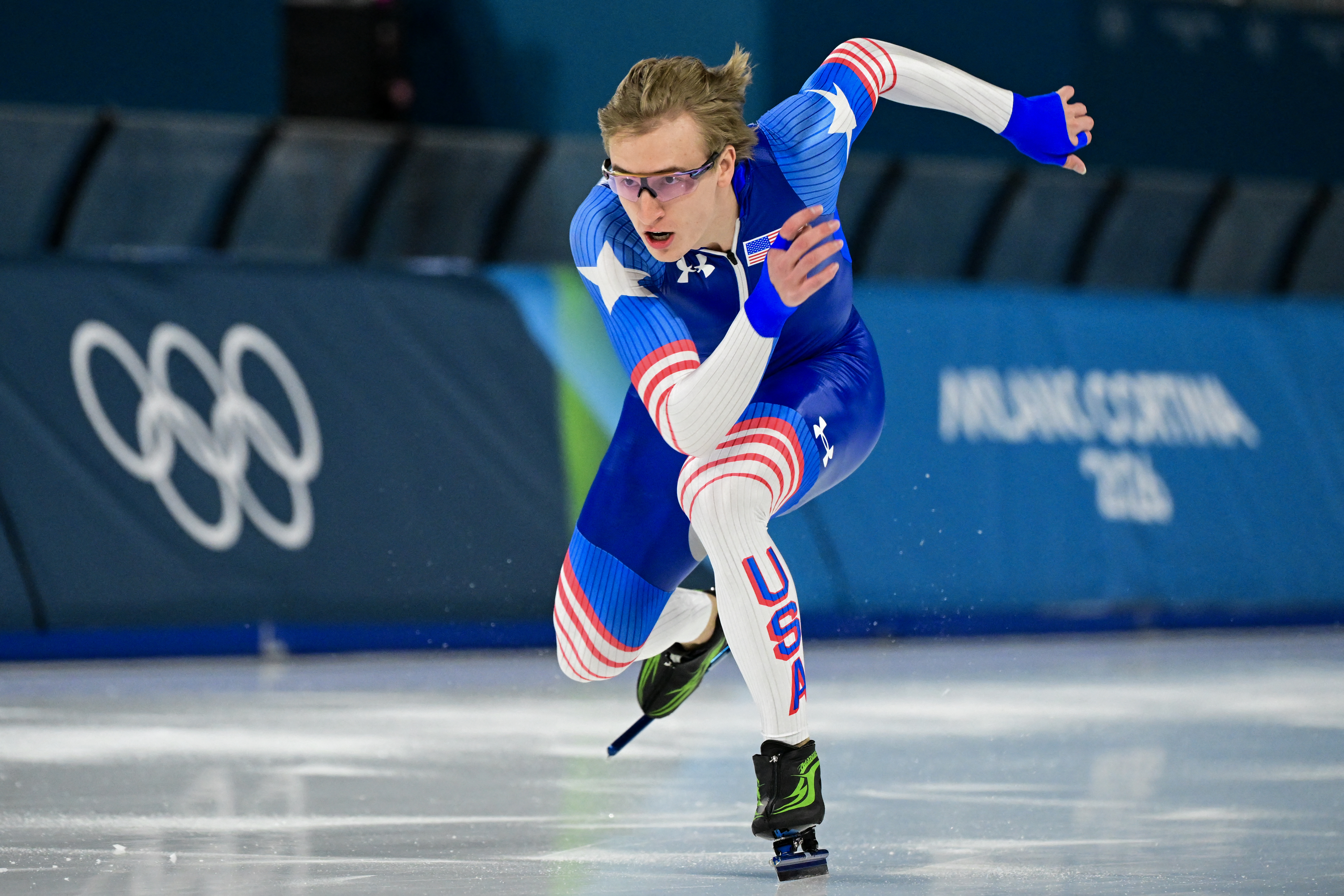 Olympesch Wanterspiller am Iwwerbléck: Jordan Stolz wënnt 1000m Äisschnelllaf, Julia Simon mat Gold am Biathlon