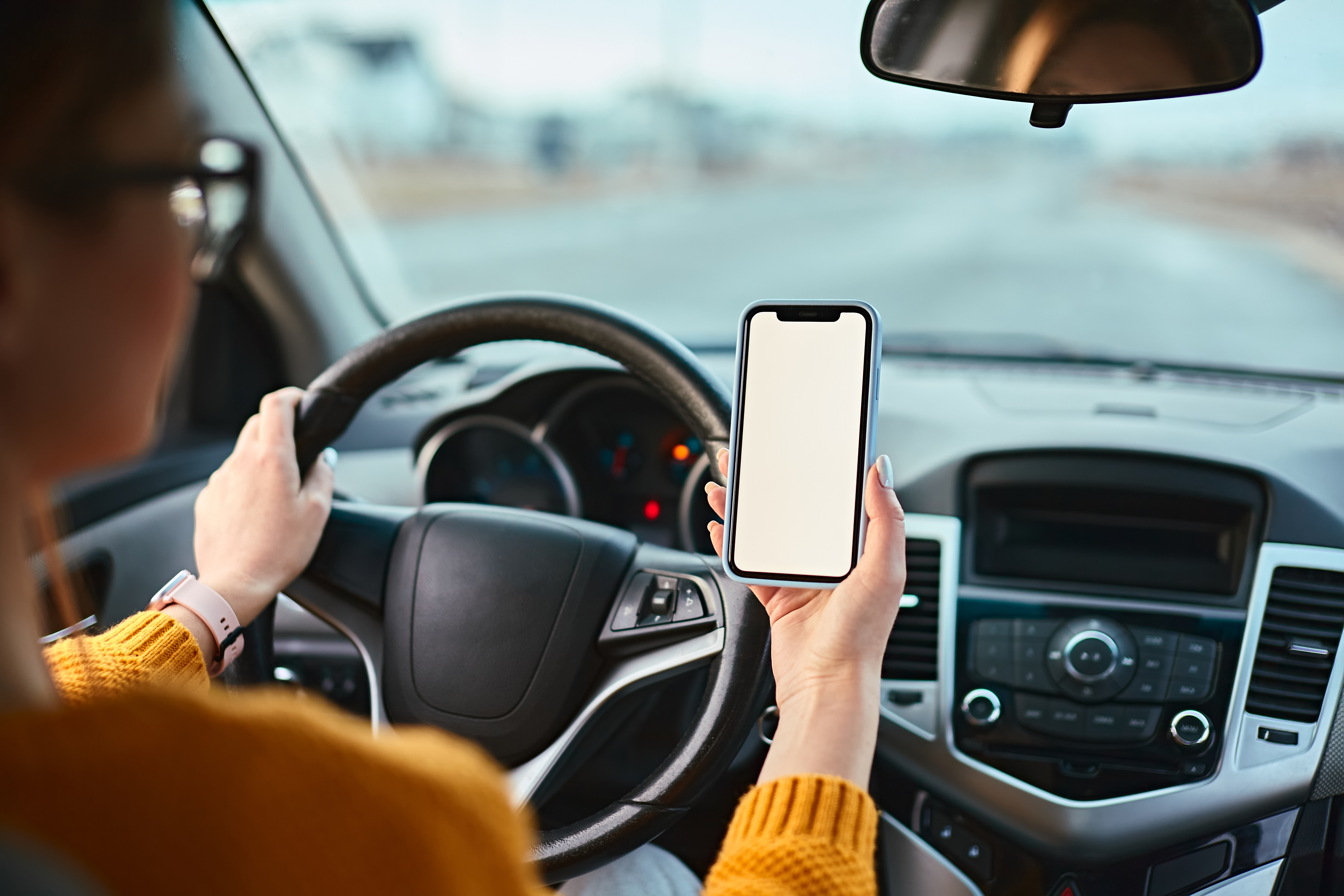 Téléphone au volant: La suspension temporaire du permis désormais généralisée en France