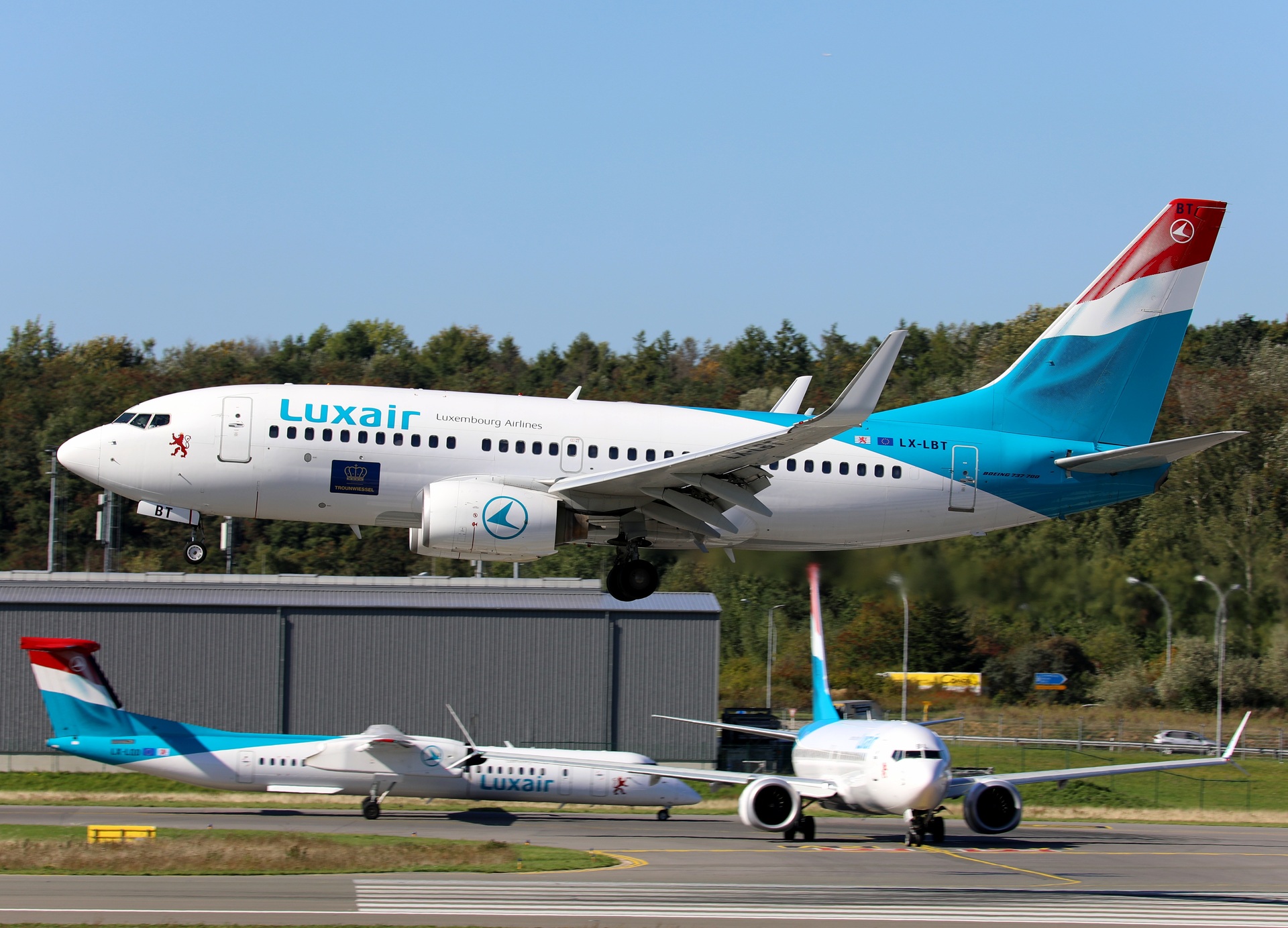 Wéinst enger Warnung, déi e Motor betrëfft: De Luxair-Vol 