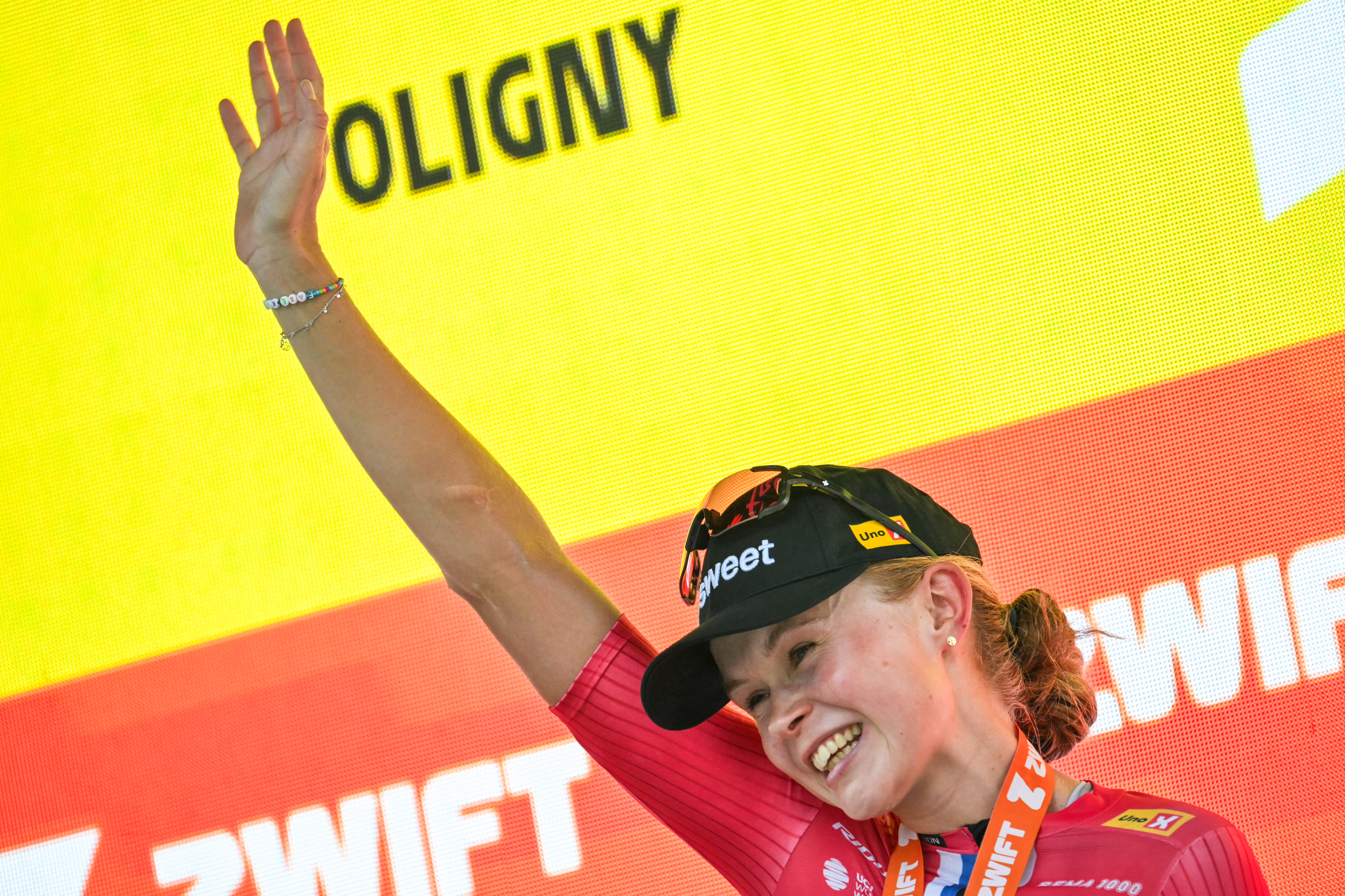Tour de France Femmes: Sigrid Haugset wënnt 3. Etapp a fiert domat a Giel