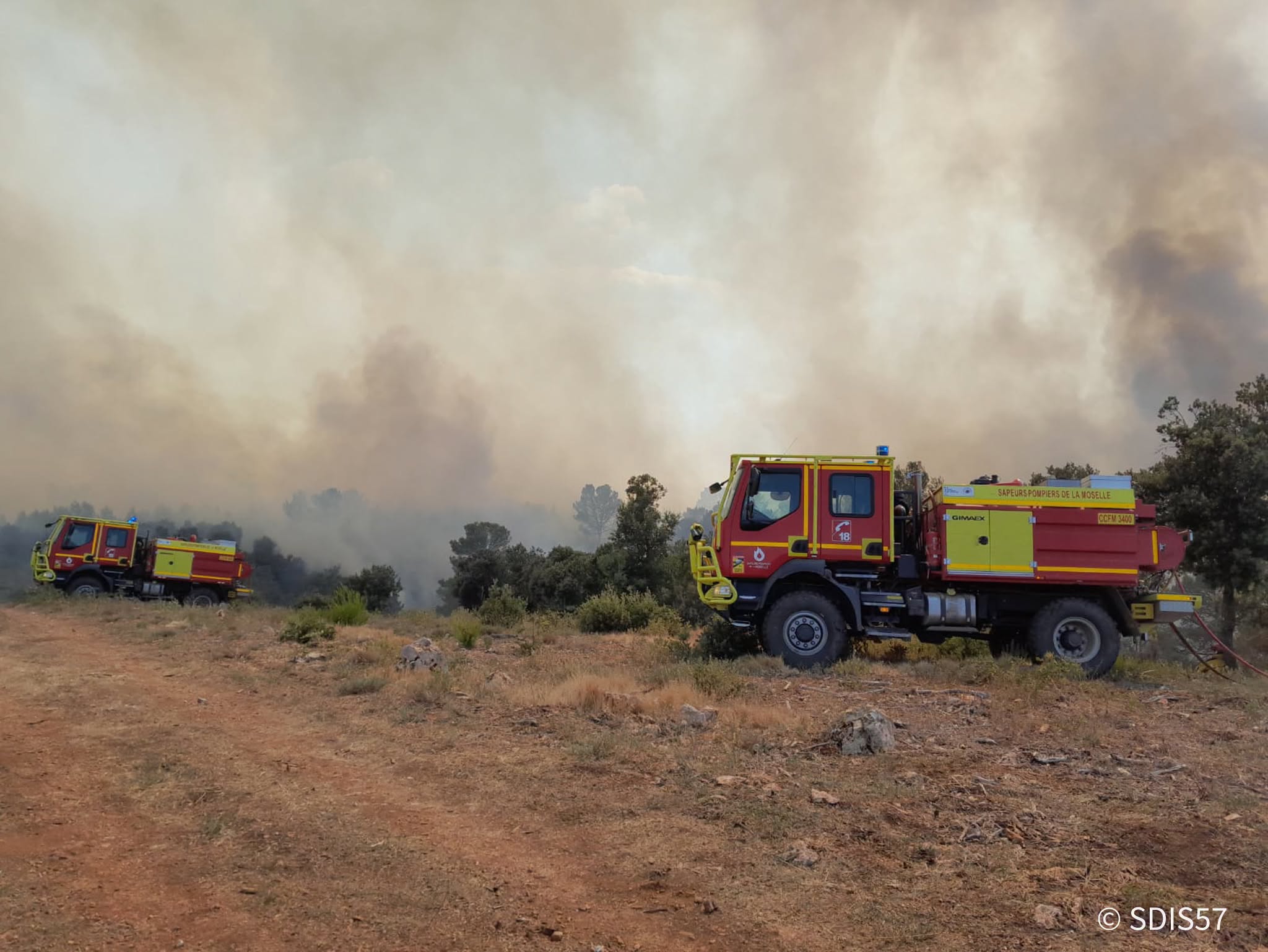 Les pompiers dénoncent: Le mot “héros” ne suffit plus à cacher le manque de moyens en France