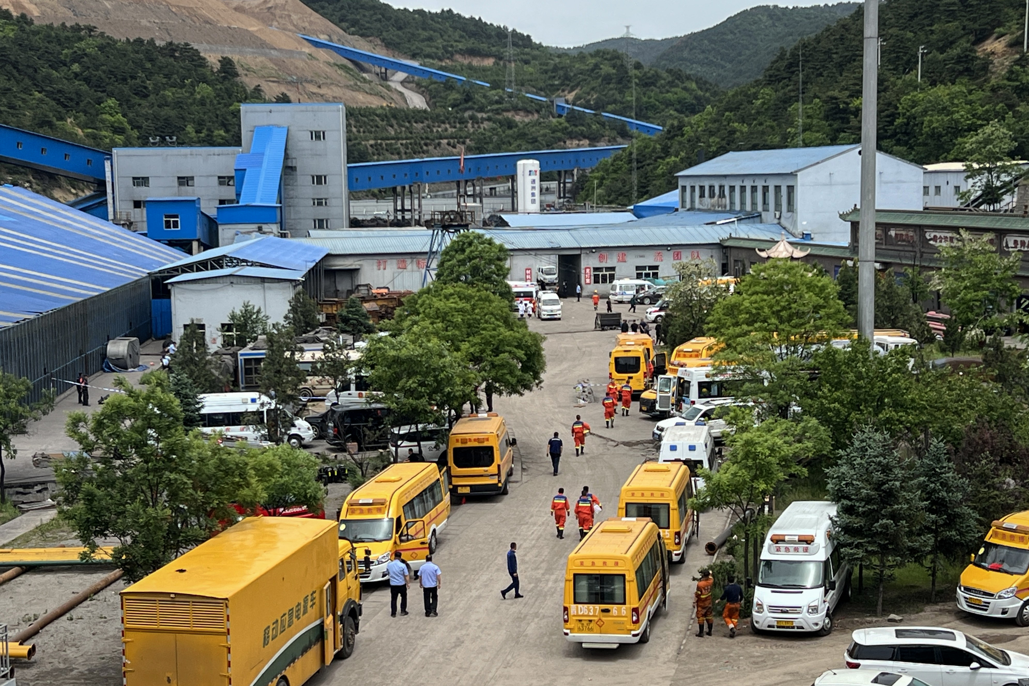 Déidlecht Minnenongléck a China: Sich no zwee Vermësste geet weider