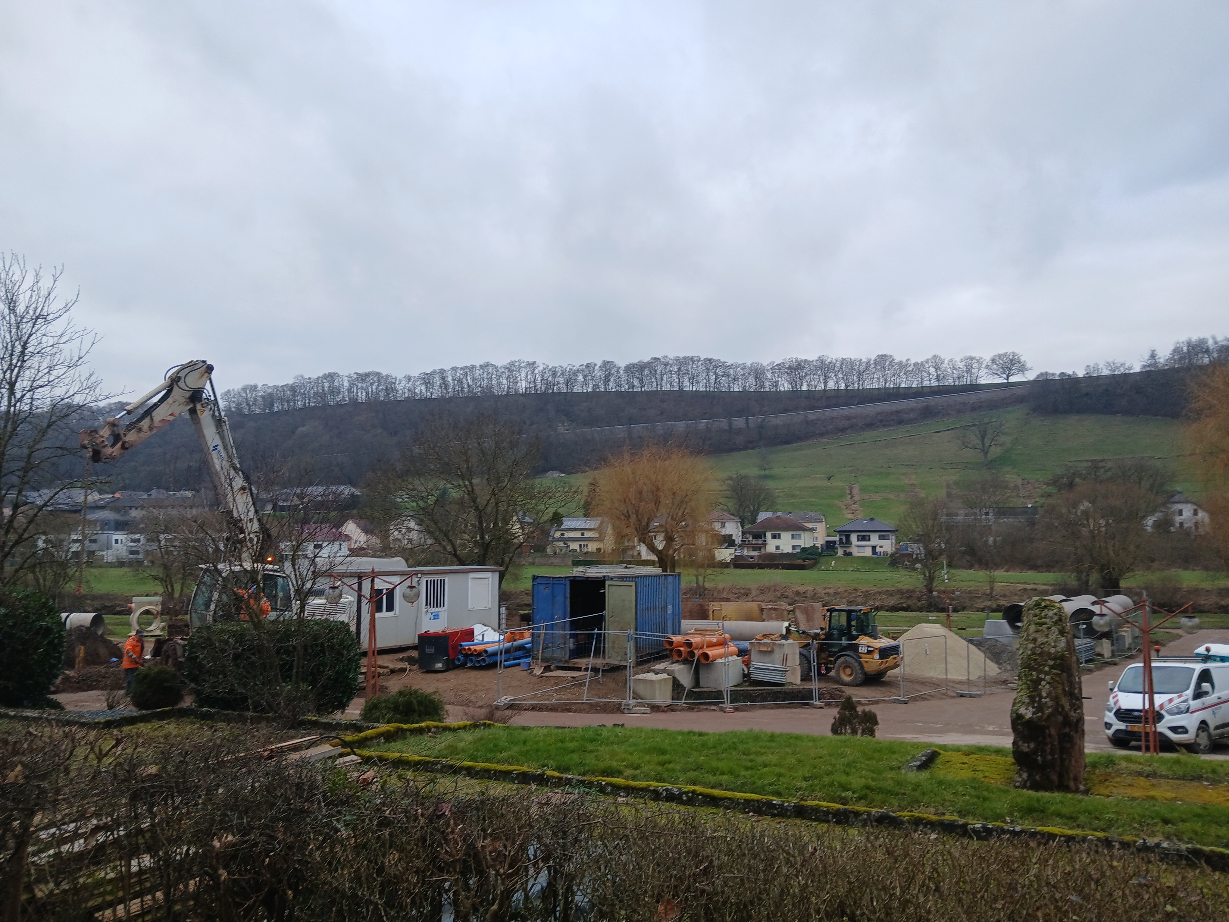 Vum Reeniwwerlafbecke bis bei déi véiert  Rengegungsstuf: Den Ofwaassersyndikat SIDEN baut säin Netz weider aus