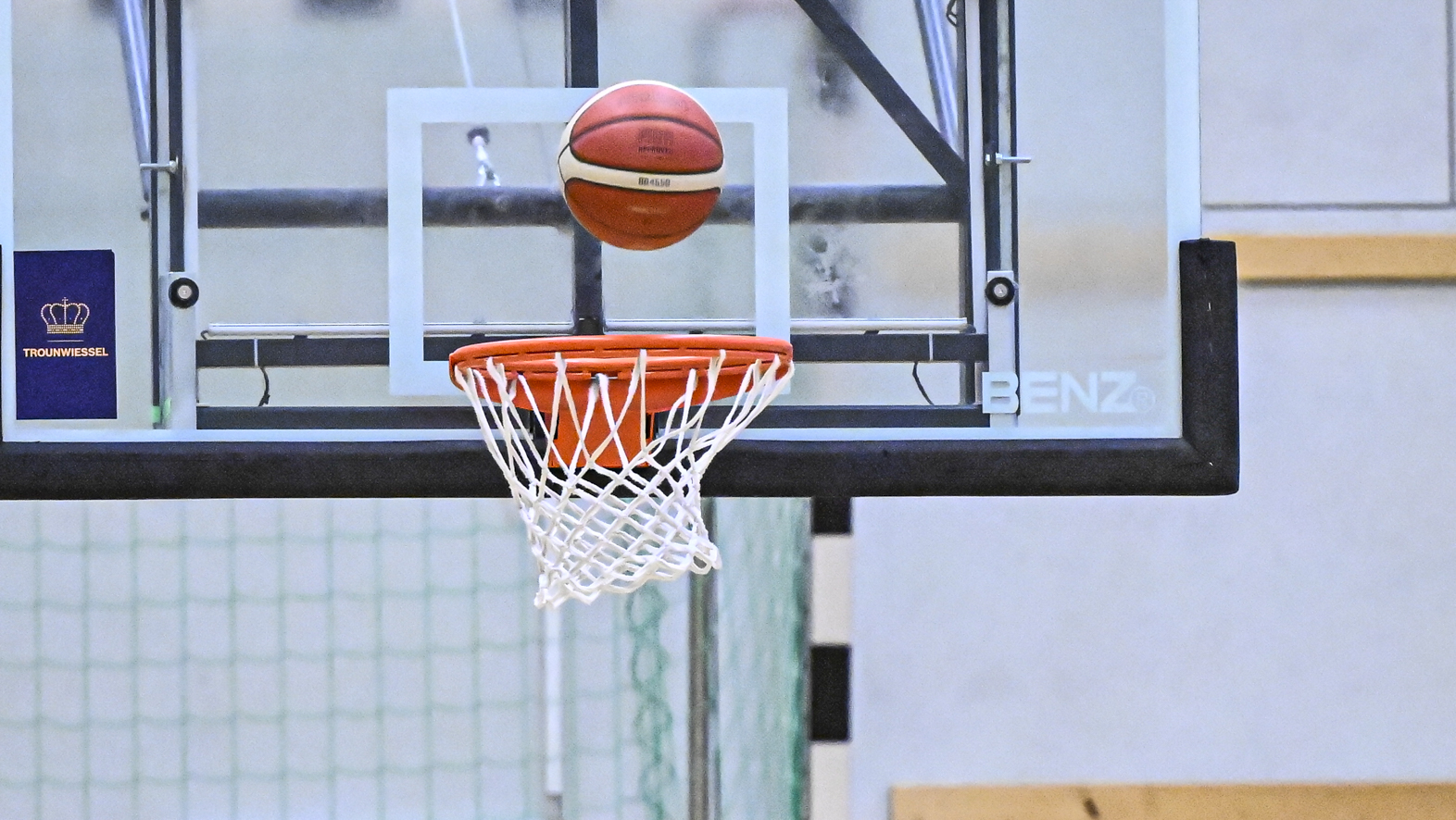Basketball-Championnat: Walfer klappt d'Pikes mat spektakulärem Worf, de Gréngewald schockt Steesel