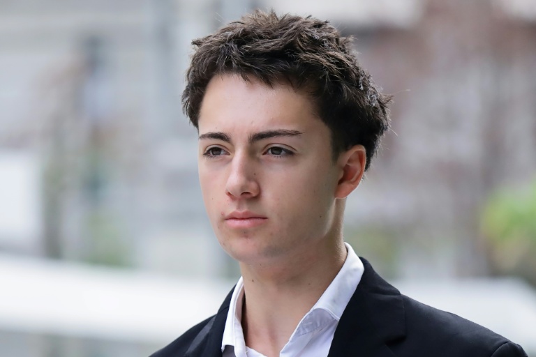 Singapour: Un jeune Français condamné pour... une paille léchée