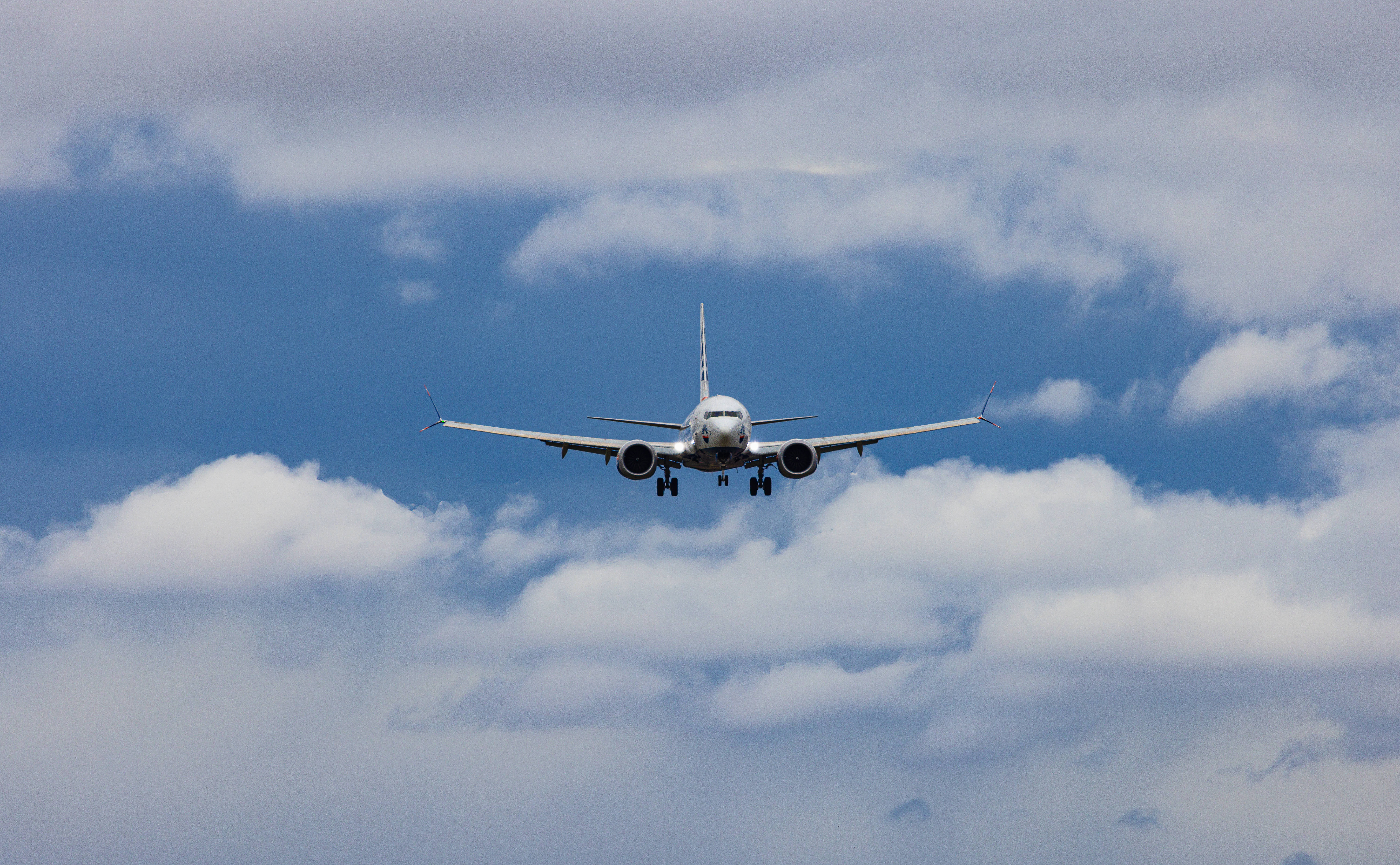 Navigation à l'atterrissage: Boeing signale un bug logiciel sur le 737 MAX