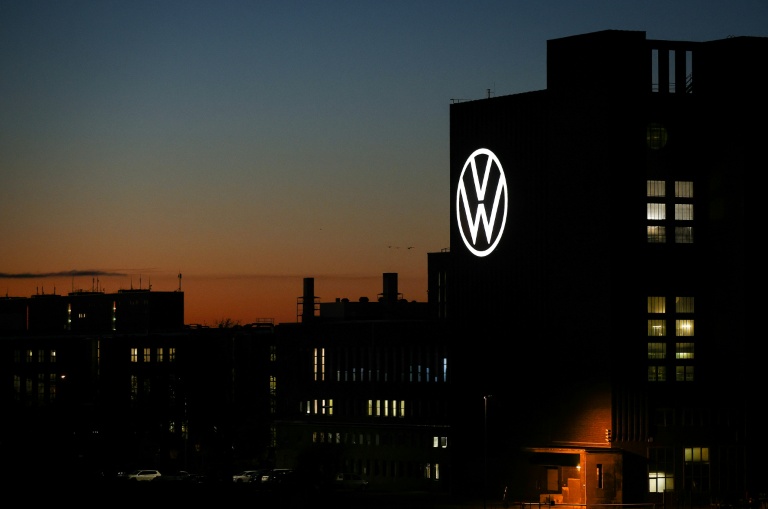 100.000 emplois supprimés: Volkswagen s'accorde sur une restructuration historique
