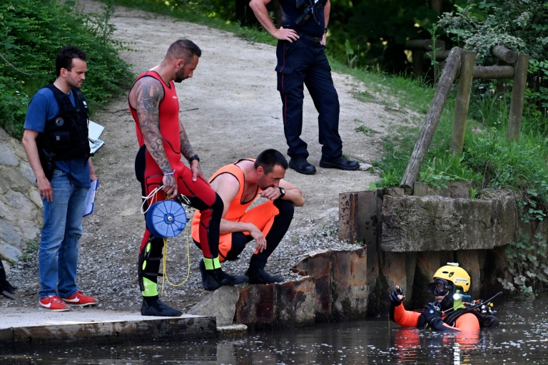 Läich vun 12 Joer alem Jong fonnt: 16 Joer ale Jugendlechen an der Bretagne festgeholl