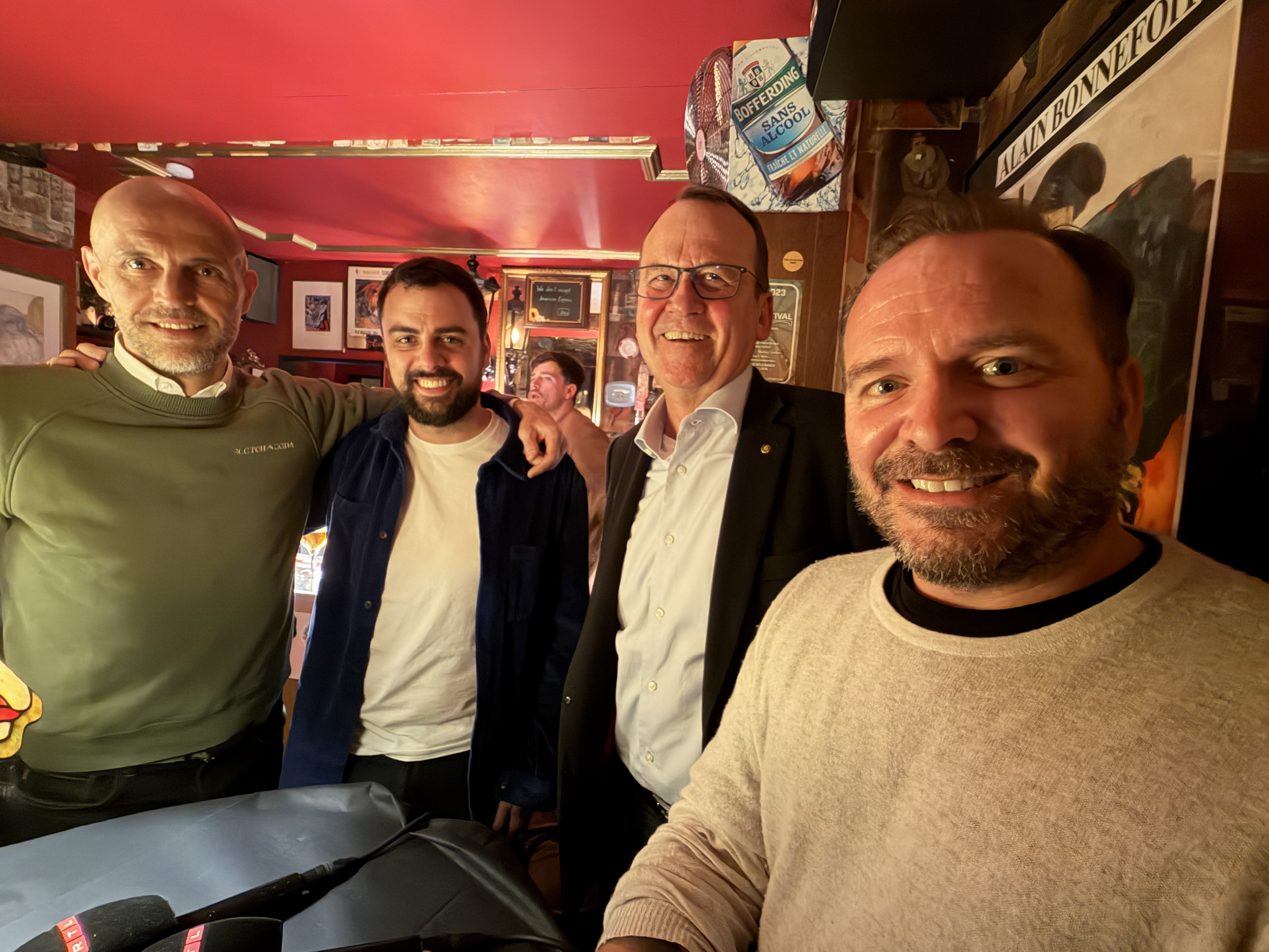 RTL-Afterwork: Den entspaanten Interview, dës Woch mam Carlo Cravat