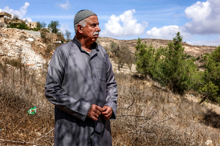 Westjordanland: Iwwer 100 israeelesch Siidler attackéiere palästinensescht Duerf