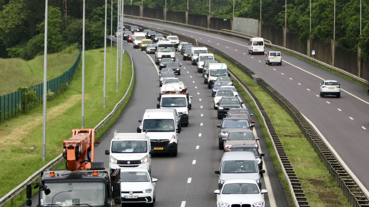 Congestion at the border: Traffic towards Luxembourg surges on the A31