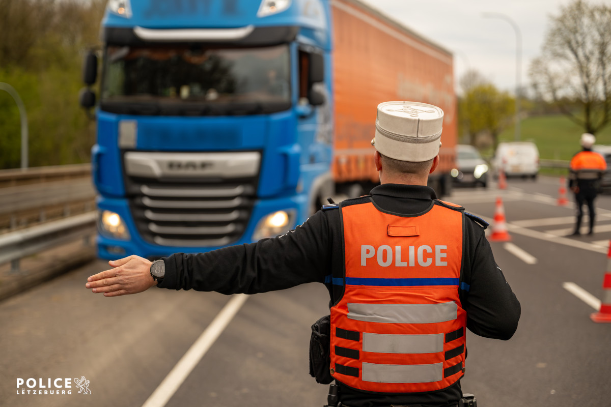 Fuerverbuet op Feierdeeg: Eng Partie Camionschaufferen hate sech net un d'Reglementatioun gehalen
