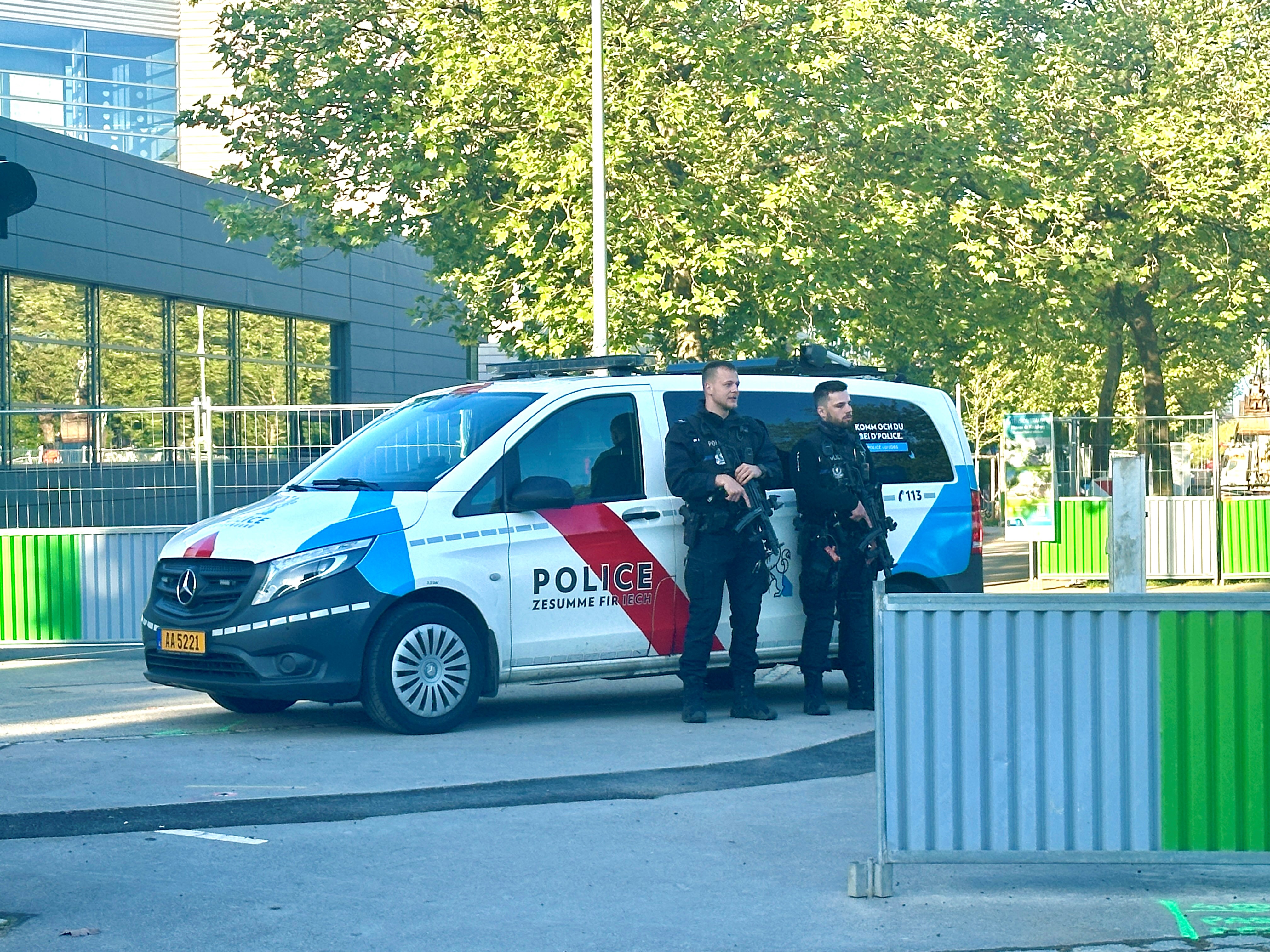 Police op der Plaz: Europaschoul I um Kierchbierg bleift no Menace haut de Moien zou