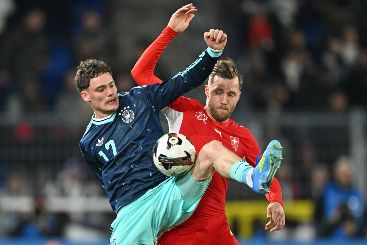 Futtball Testmatcher: Däitschland wënnt géint d'Schwäiz, England an Uruguay spille gläich