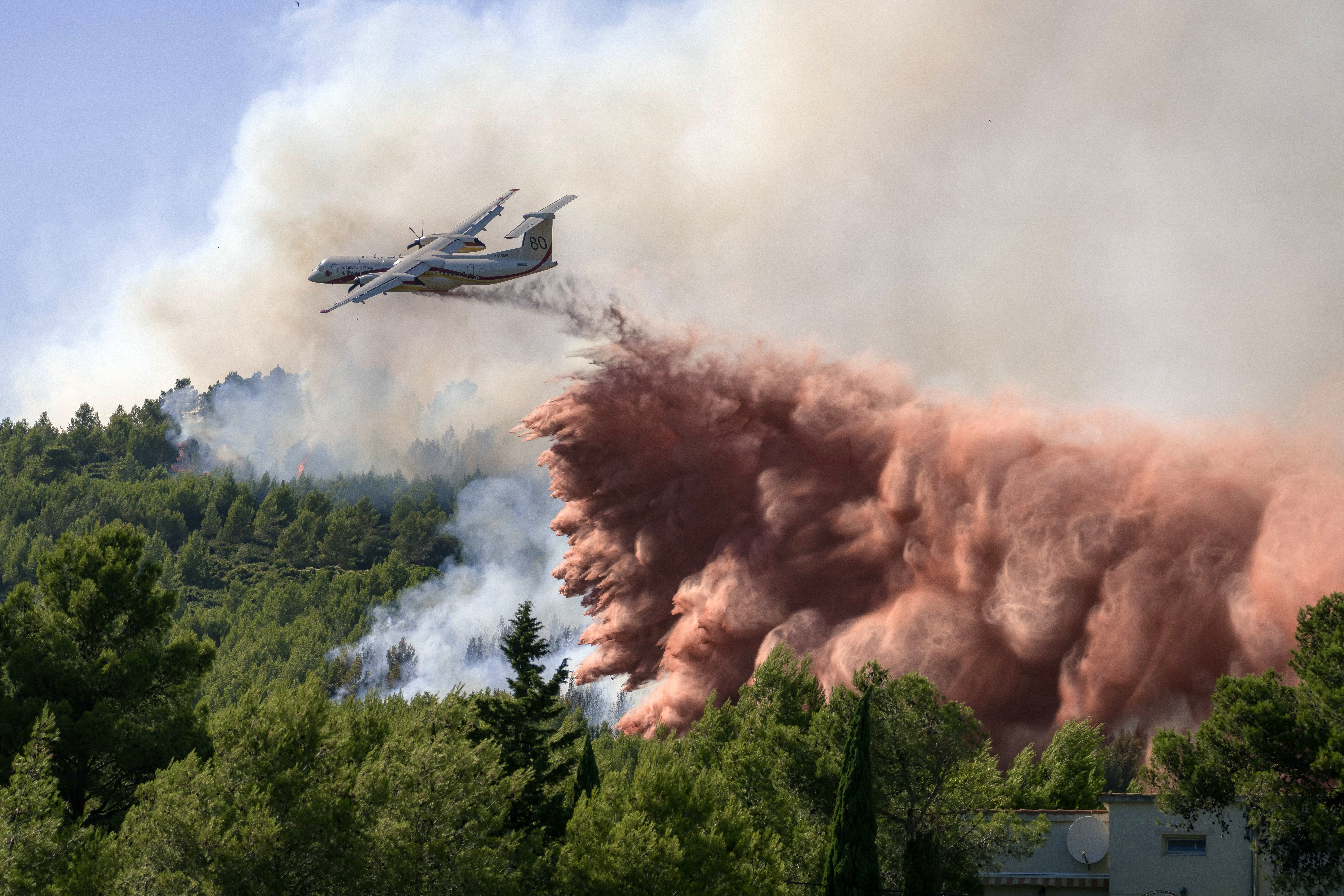 Lutte contre les incendies: Feu "fixé", "maîtrisé" ou "circonscrit" ? Mieux comprendre les termes utilisés