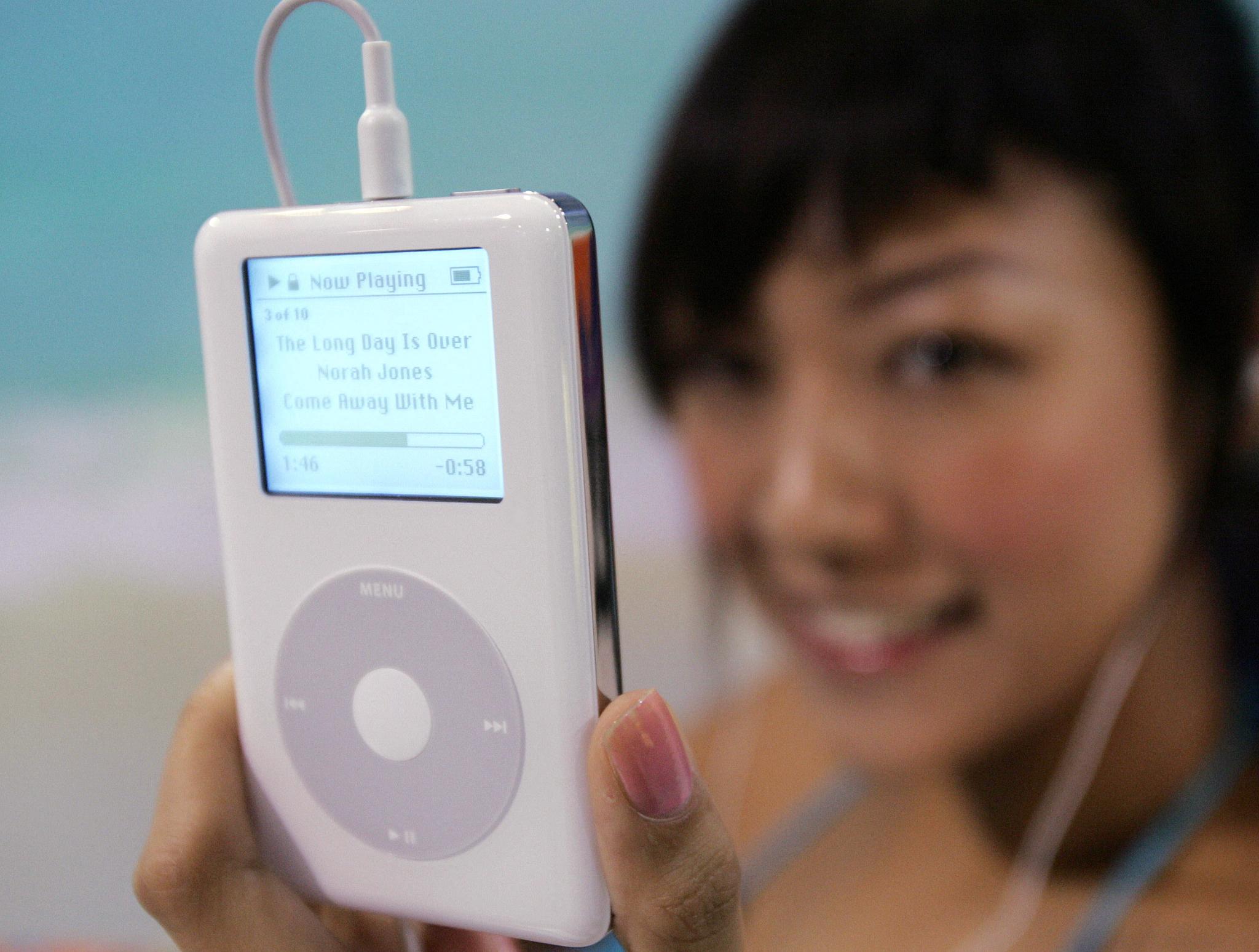 Hat Dir och een?: Haut viru 25 Joer huet Apple den iPod virgestallt