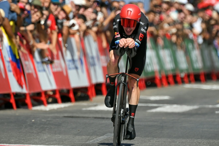 Tour d'Espagne: Küng remporte le chrono