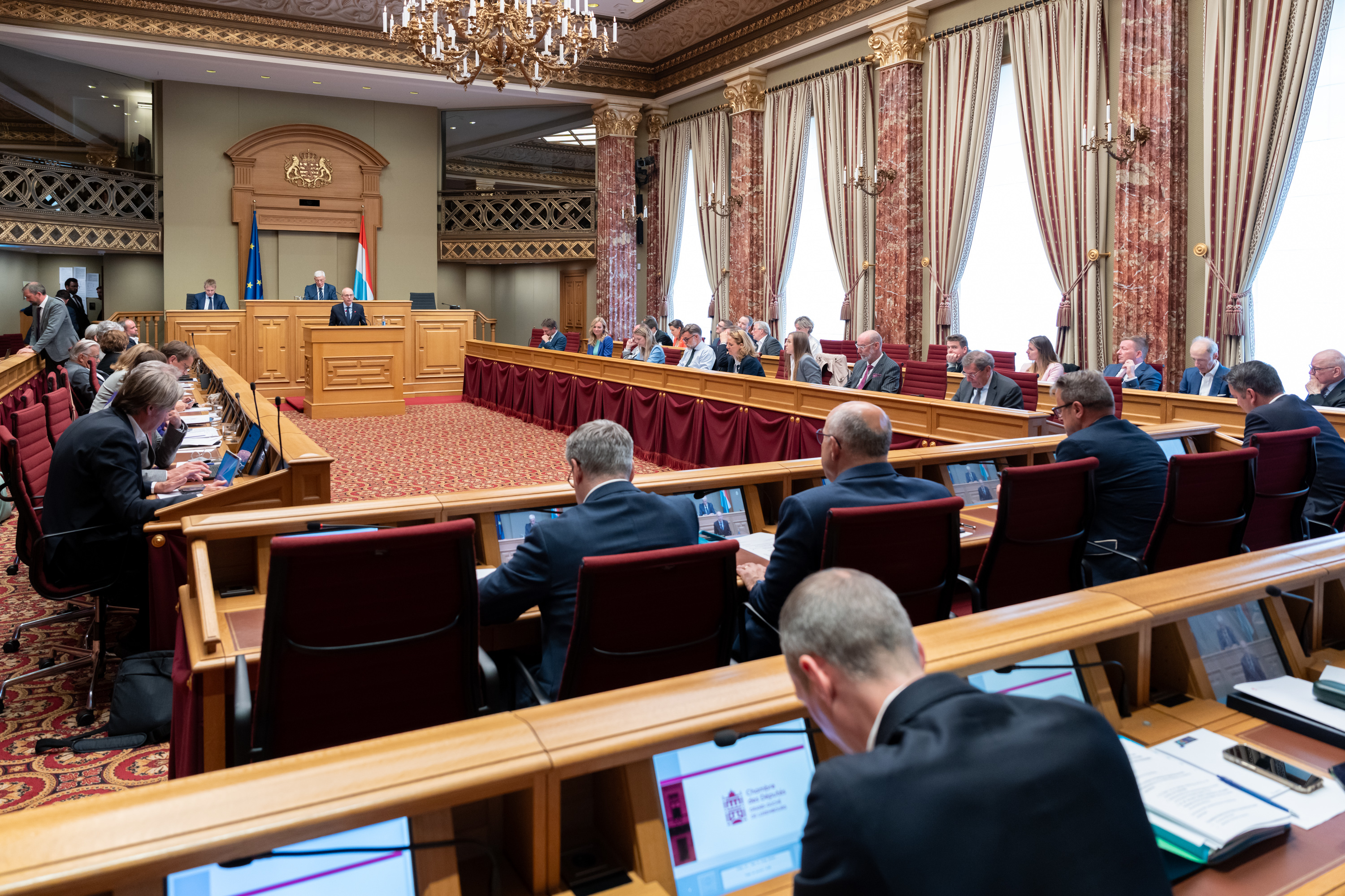 Chamber of Deputies: MPs question ministers on heatwave response and online violence