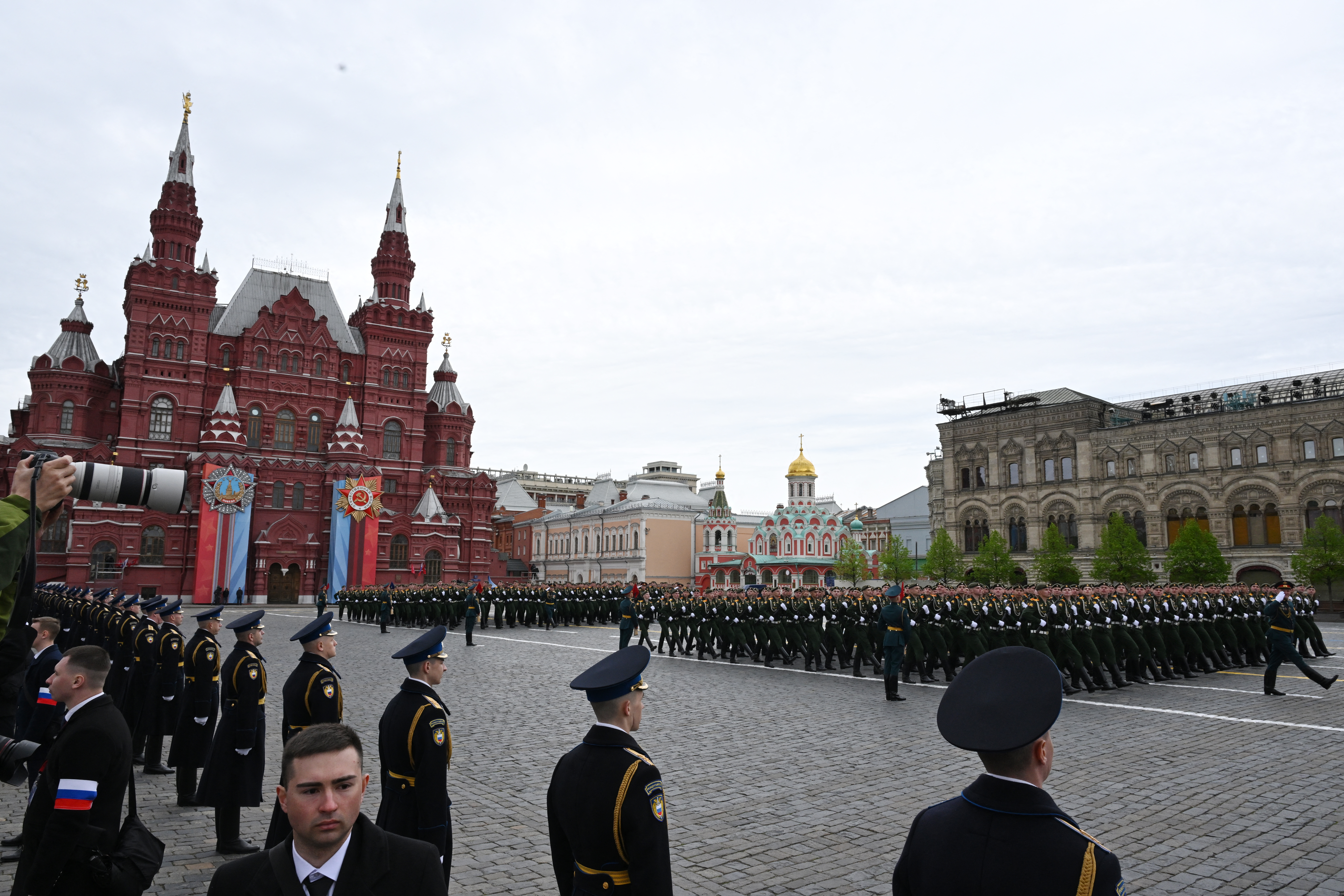 Parad zu Moskau: Putin vergläicht Kampf géint Ukrain mat Krich géint Nazi-Däitschland