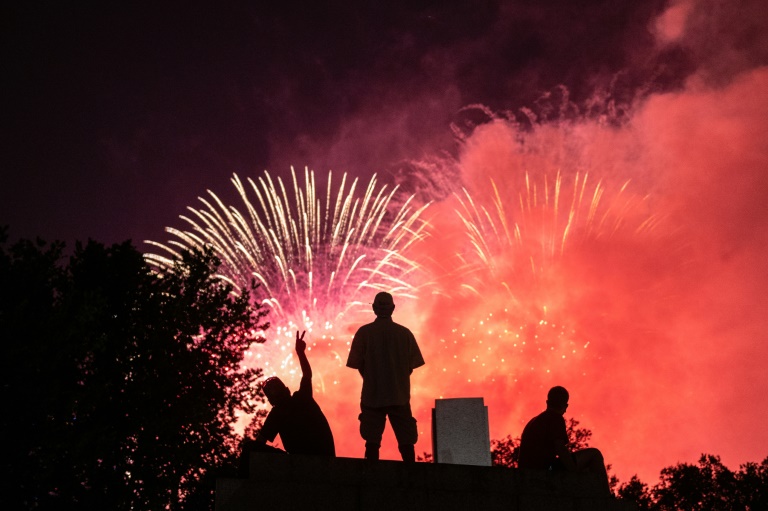 Sécheresse: De nombreux feux d'artifice du 14 juillet annulés en Lorraine