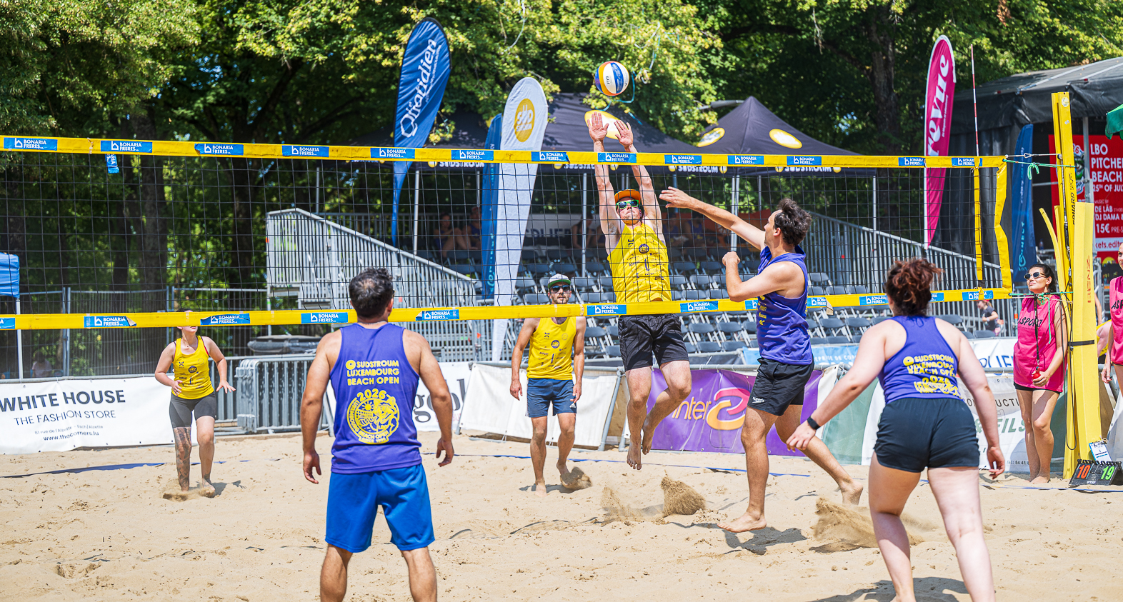 Fënnef Terraine, 60 Ekippen: Sport a Summer-Flair beim Luxembourg Beach Open um Gaalgebierg