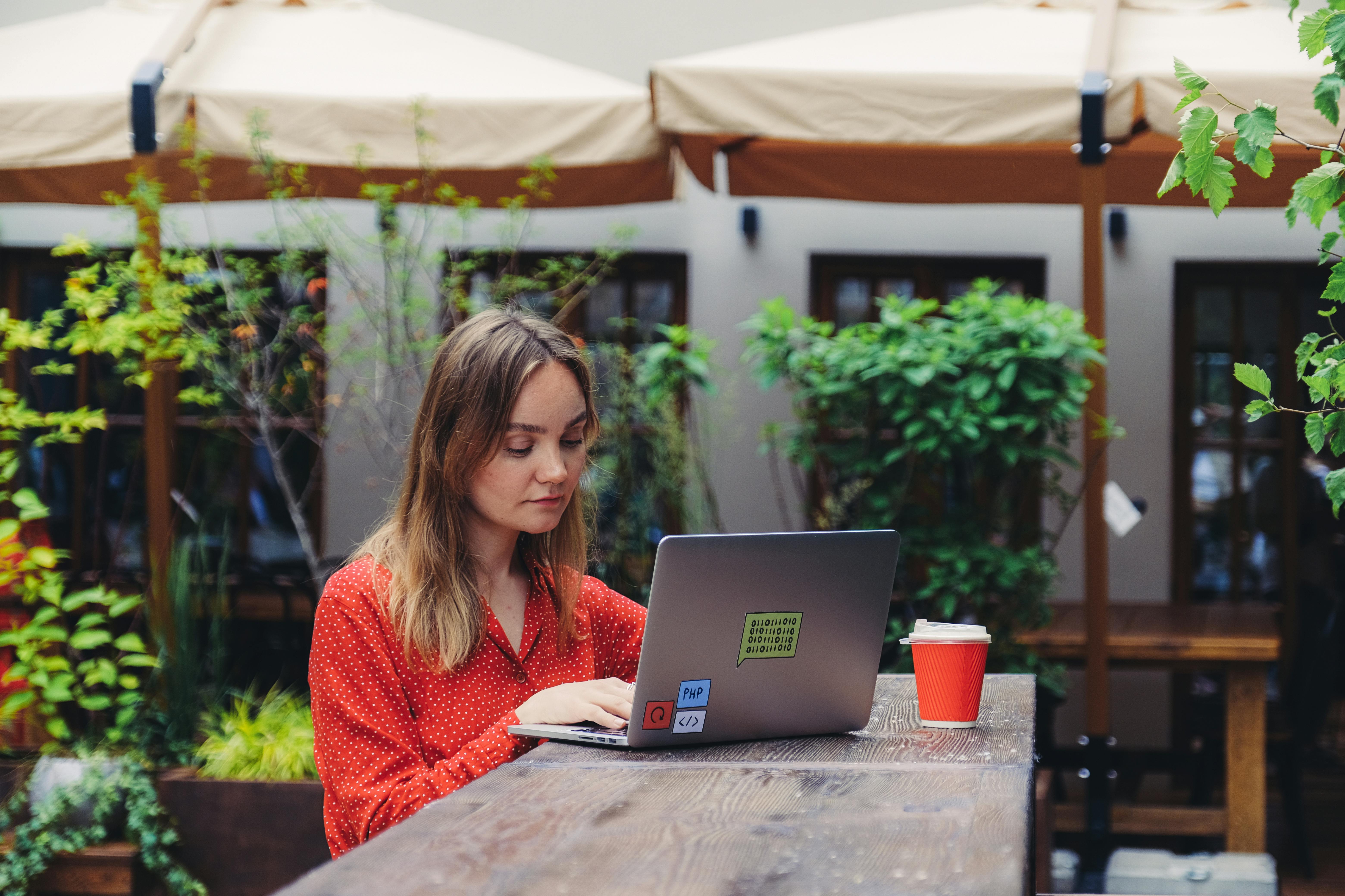 Human Rights Watch warns: Gig work treaty must ensure fair pay and conditions