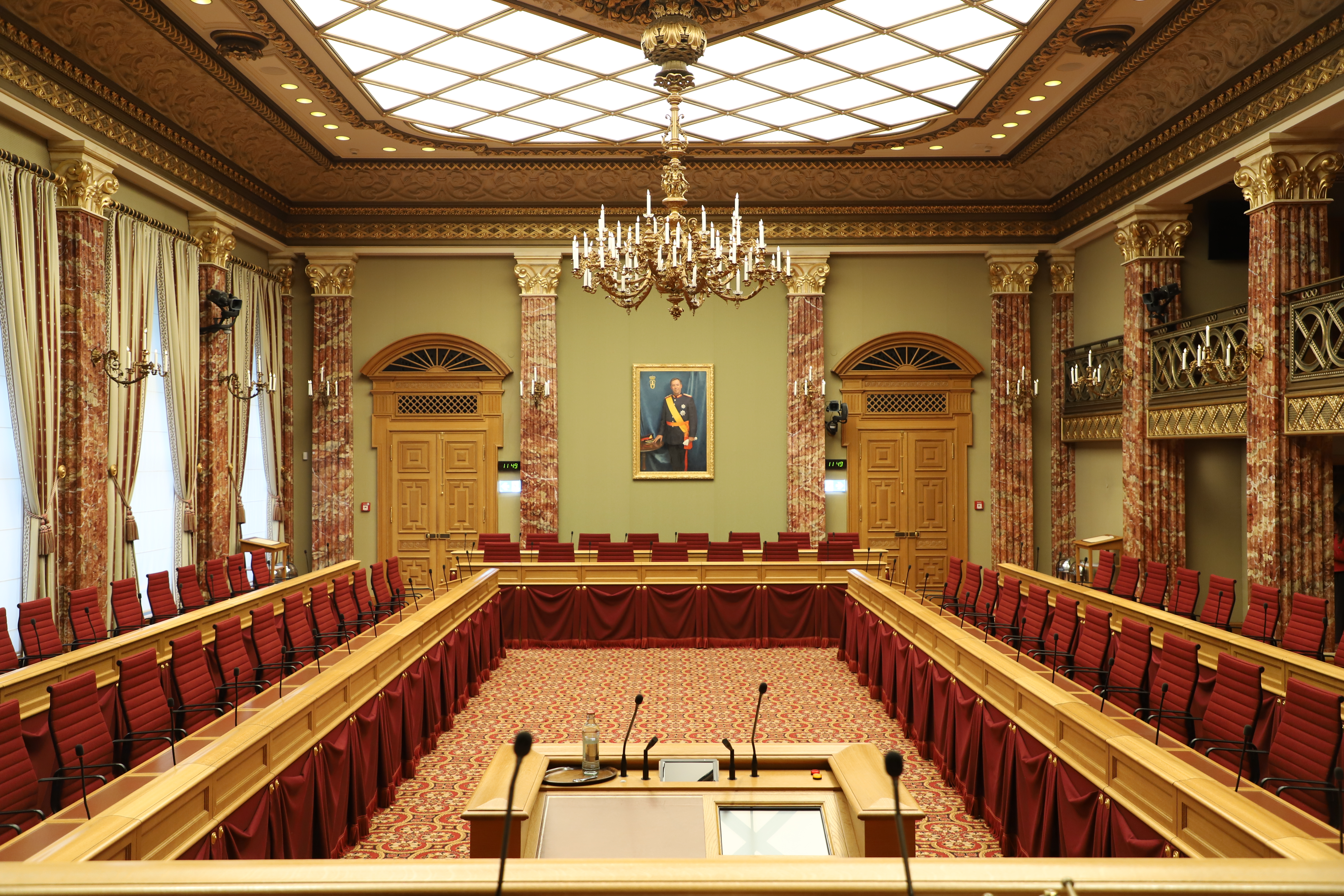 Politesch Reaktiounen op d'Plainte vun der Chamber: D'Pirate sollten net oflenken, intern Sanktioune wiere méiglech