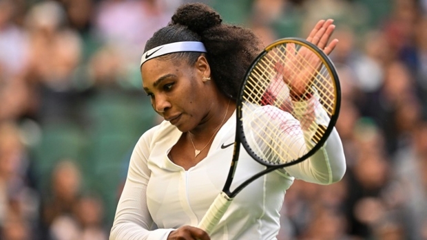 Véier Joer no Enn vu Profikarriär: Serena Williams feiert Comeback bei WTA-Tournoi zu London