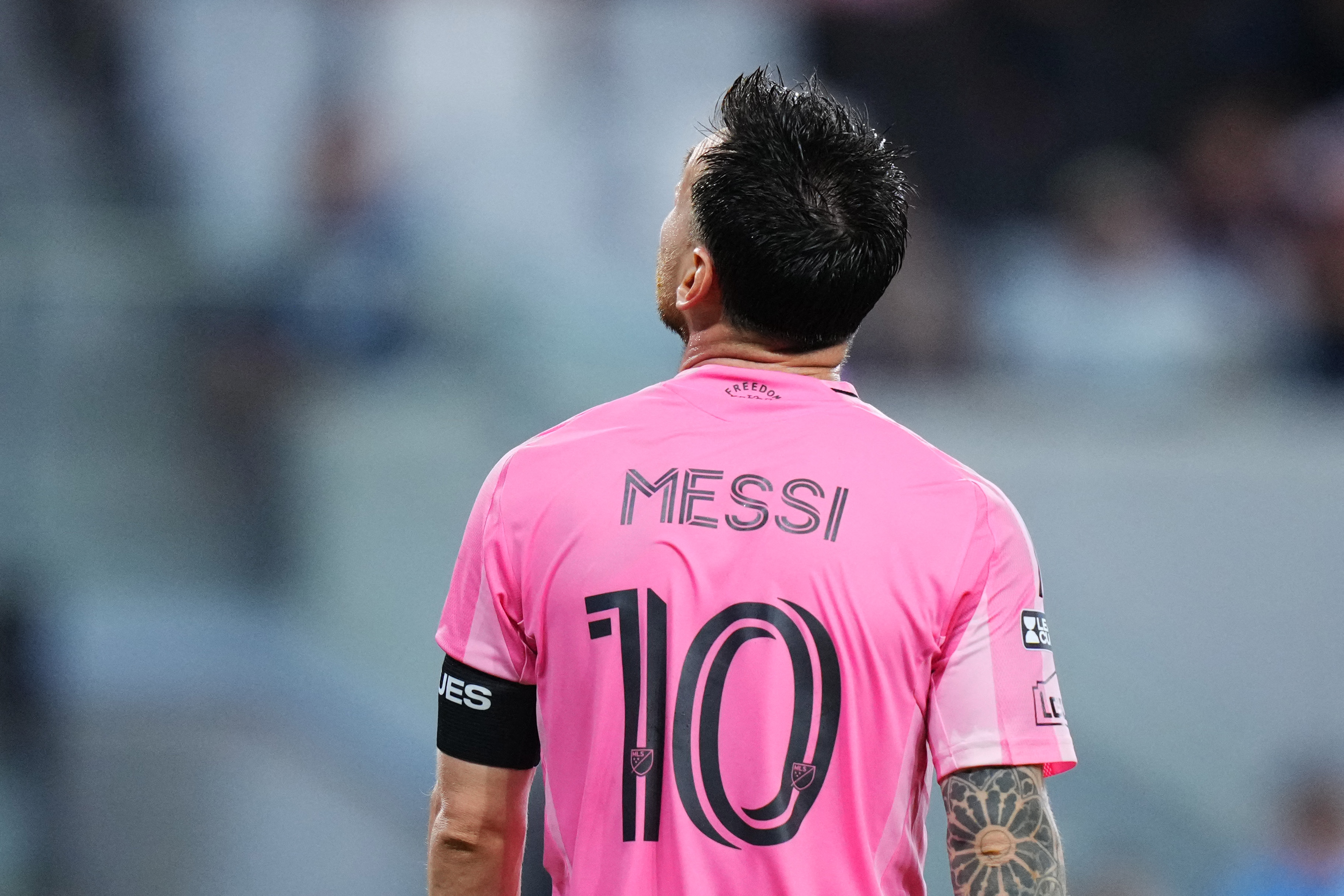 Football: Messi ne se voit pas jouer "encore longtemps", dans une lettre d'adieu à son père