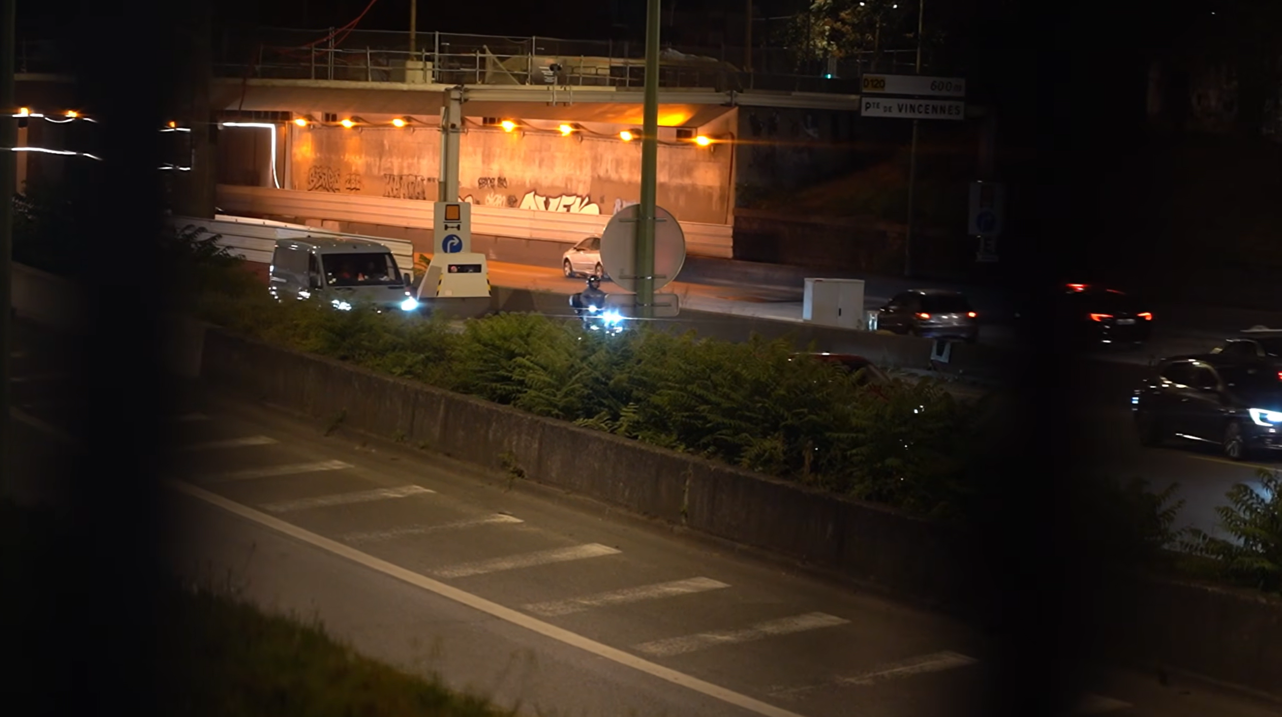 18 flashs en cinq minutes: Un radar chantier sème la polémique et provoque la colère en France