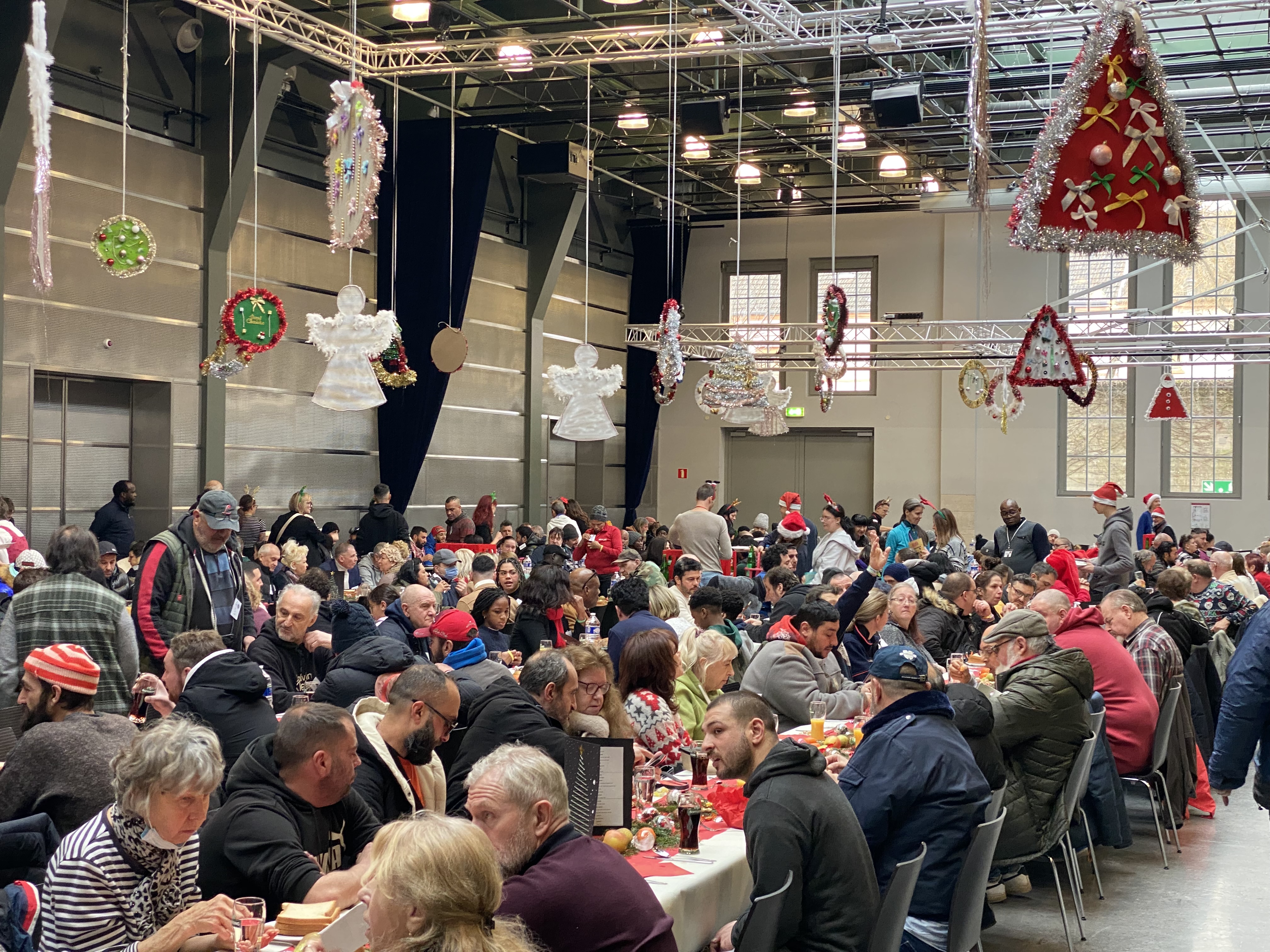 Home for a day: Big turnout at the Christmas soup kitchen