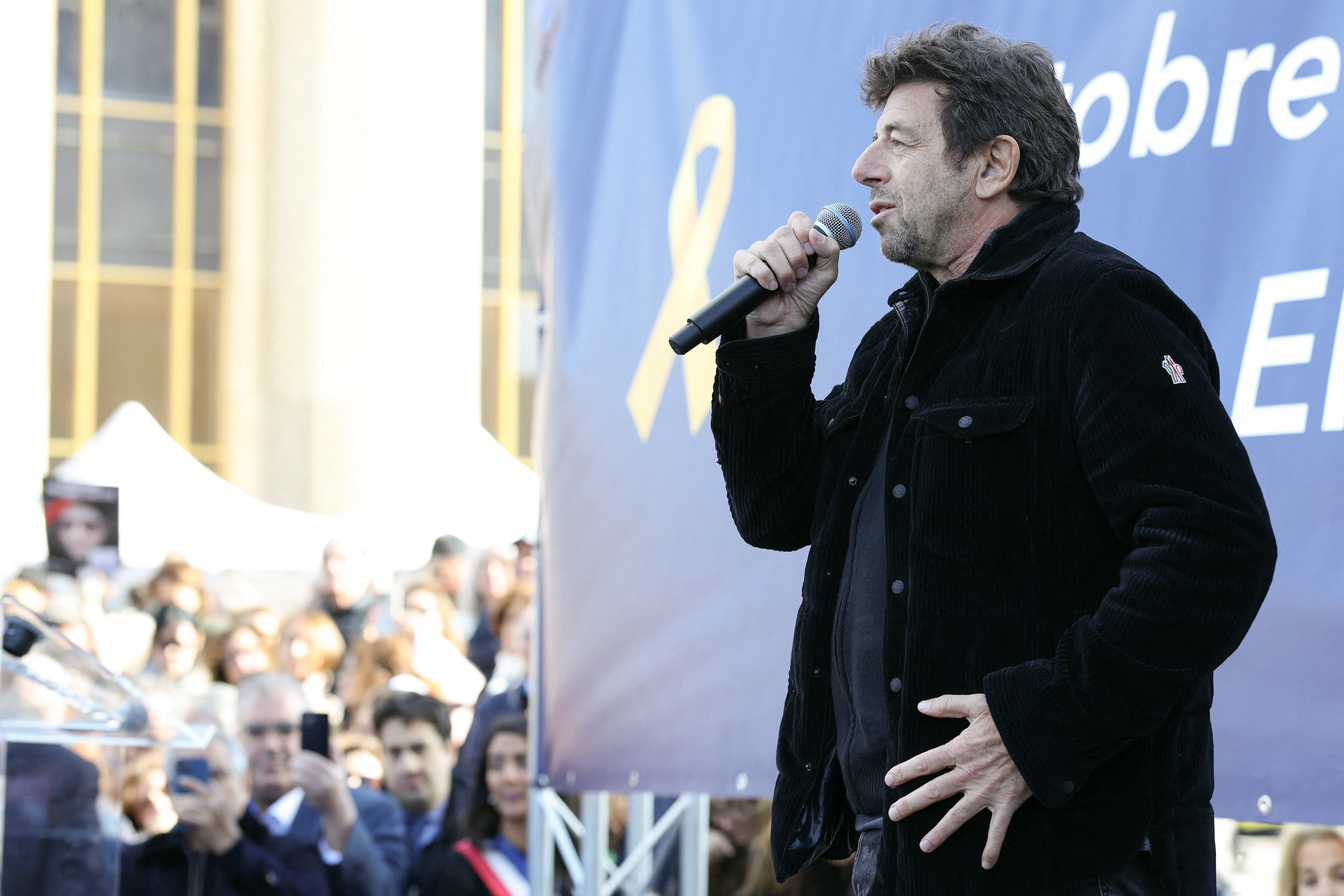 France: Patrick Bruel autorisé à se rendre à l'étranger, inquiétudes des victimes présumées