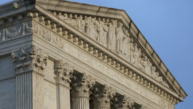 Amerikanesche Supreme Court: Refuséiert Demandeurs d'asyl dierfe weider an Drëttstaaten expulséiert ginn