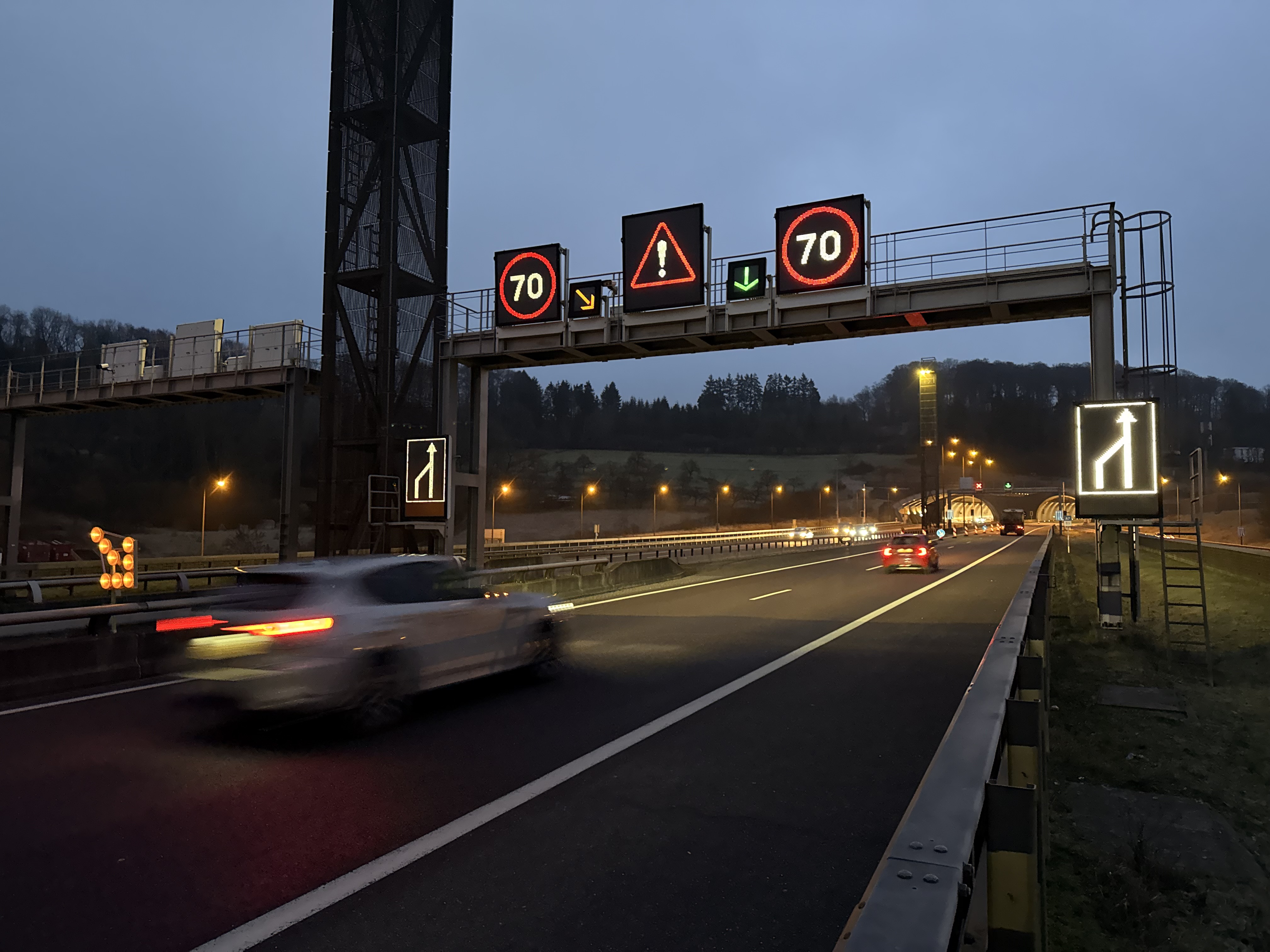 Reduced speed and capacity: A7 tunnel restrictions to continue indefinitely after ventilation wear discovered