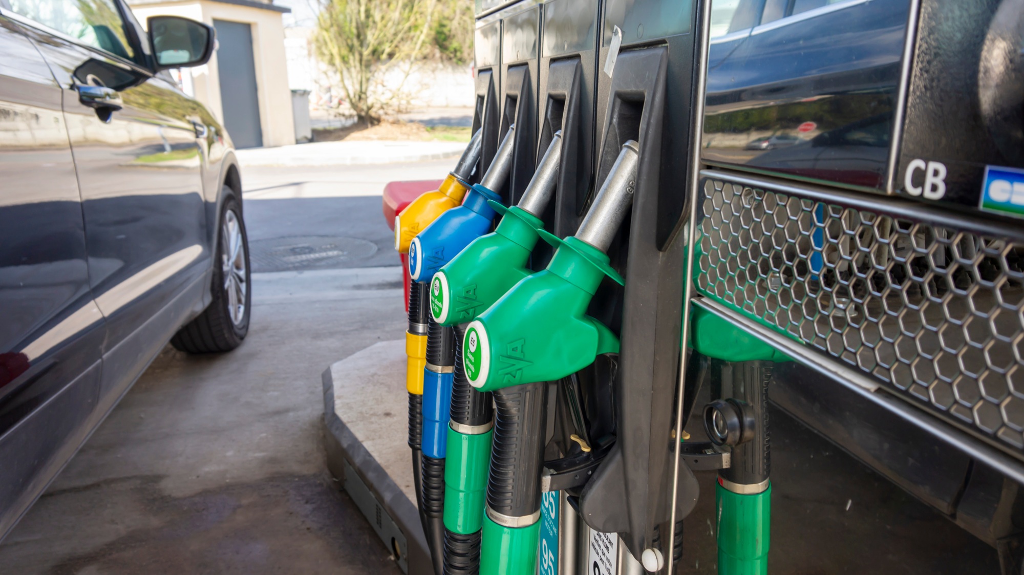 Flambée des carburants: Luxembourg, France, Malte... Pourquoi de tels écarts de prix en Europe ?