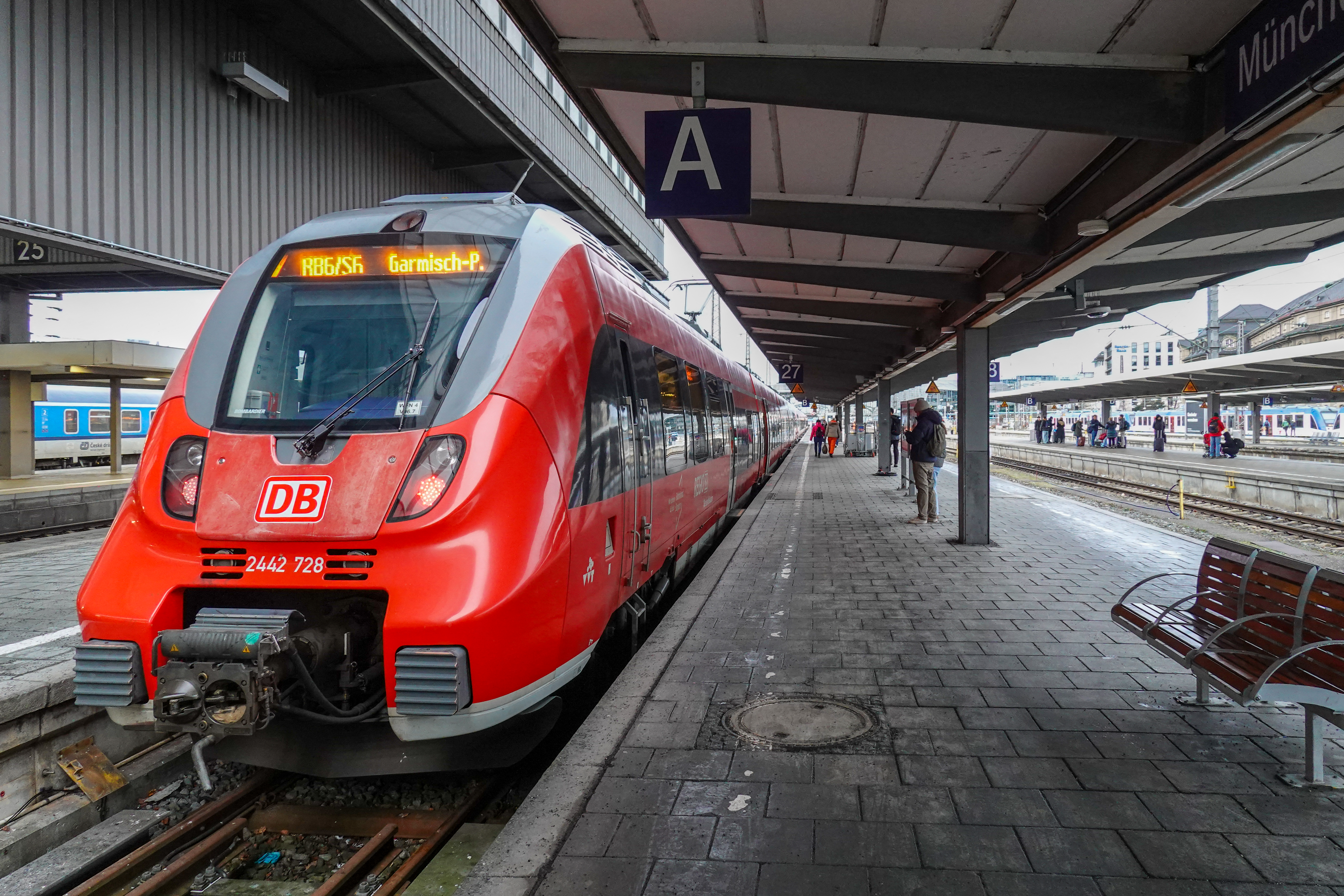 Rhineland-Palatinate: Train conductor dies after attack during ticket inspection