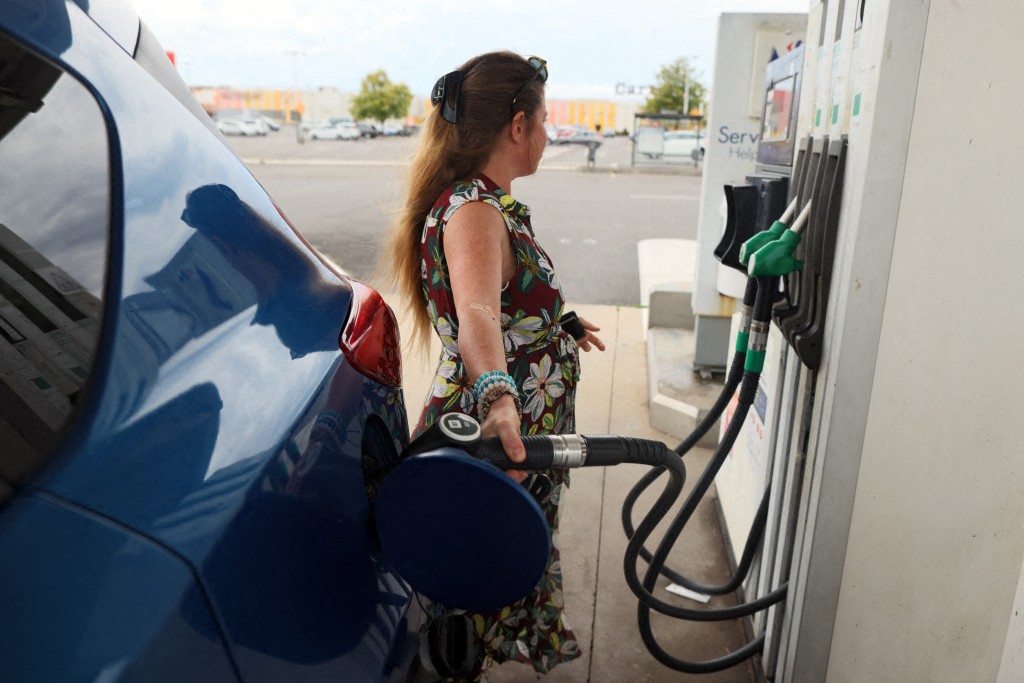 Amid price hikes: Diesel now cheaper in France than Luxembourg