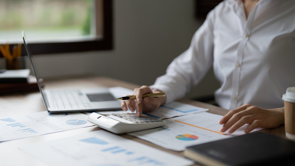 Simple and straightforward: A beginner #39 s guide to filing your tax