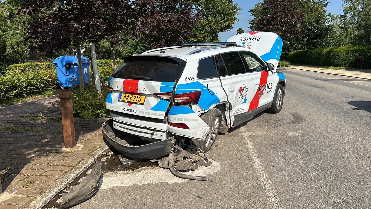 Police officer injured: Drink driver crashes into police car while ...