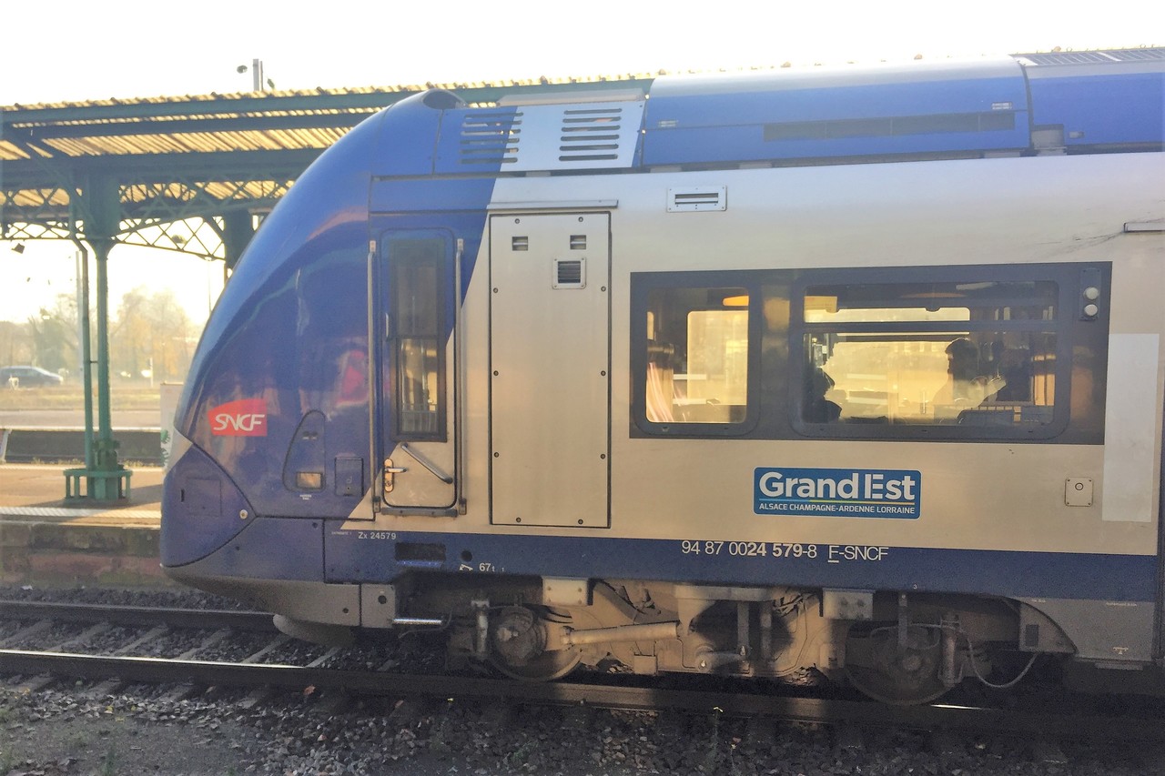 え。 Between Metz and Metz-Nord stations: Fatal accident on TER railway