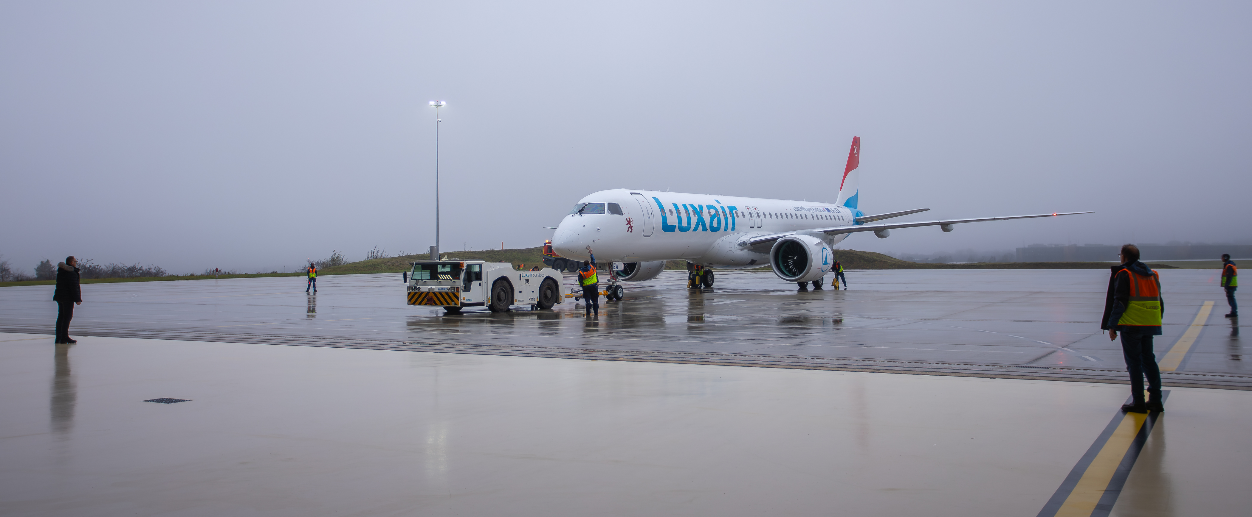 Embraer E195-E2: Brand-new Luxair aircraft bound for Milan turns back shortly after take-off
