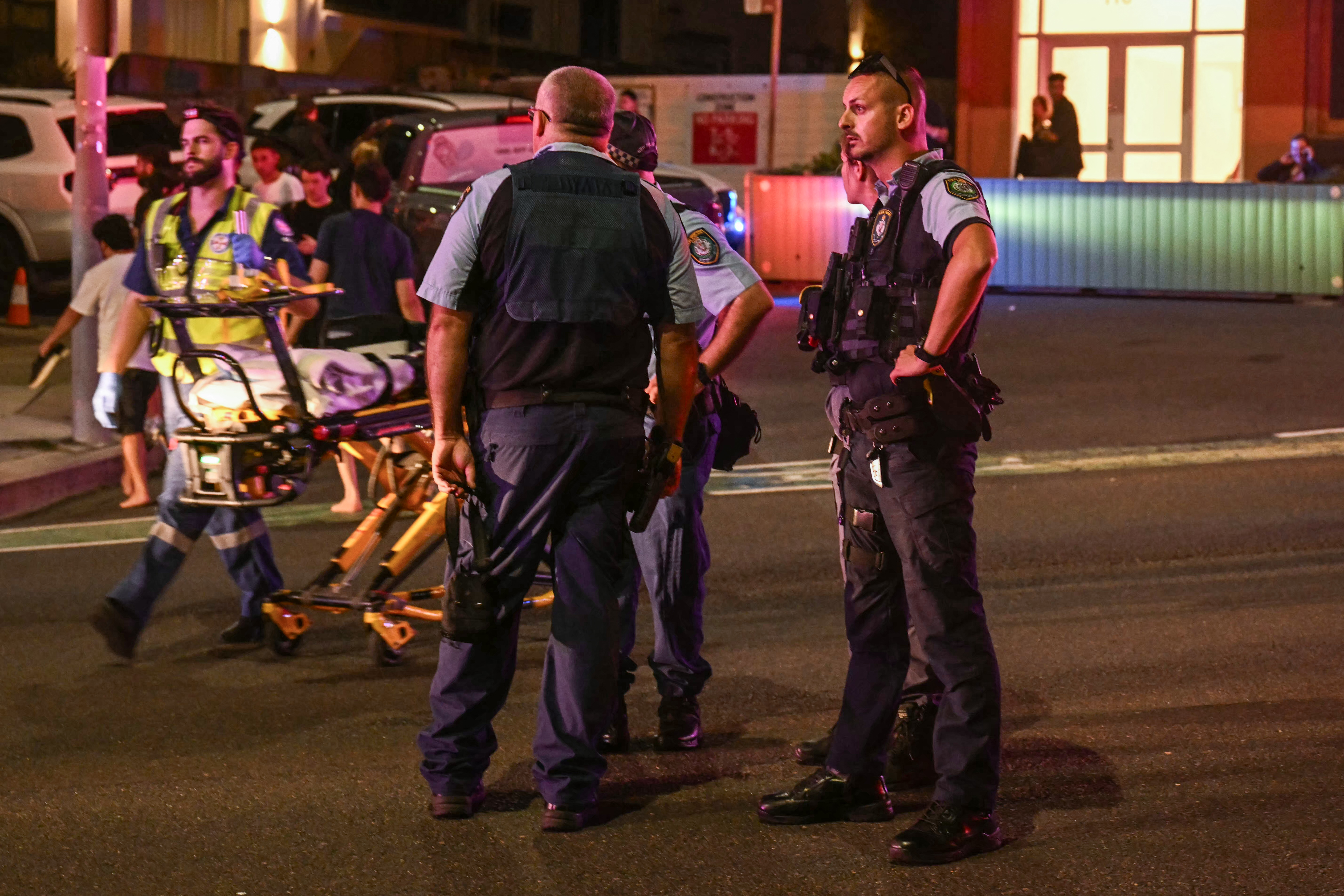 Update – Two men in custody: Gunmen kill 11 during Jewish event at Sydney's Bondi Beach