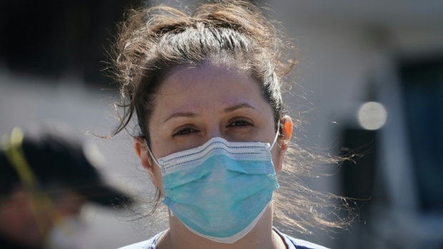 Den 30. Juni leeft d'Covid-Gesetz aus: Leit, déi dann nach eng Mask unhunn, kéinte sech méiglecherweis strofbar maachen