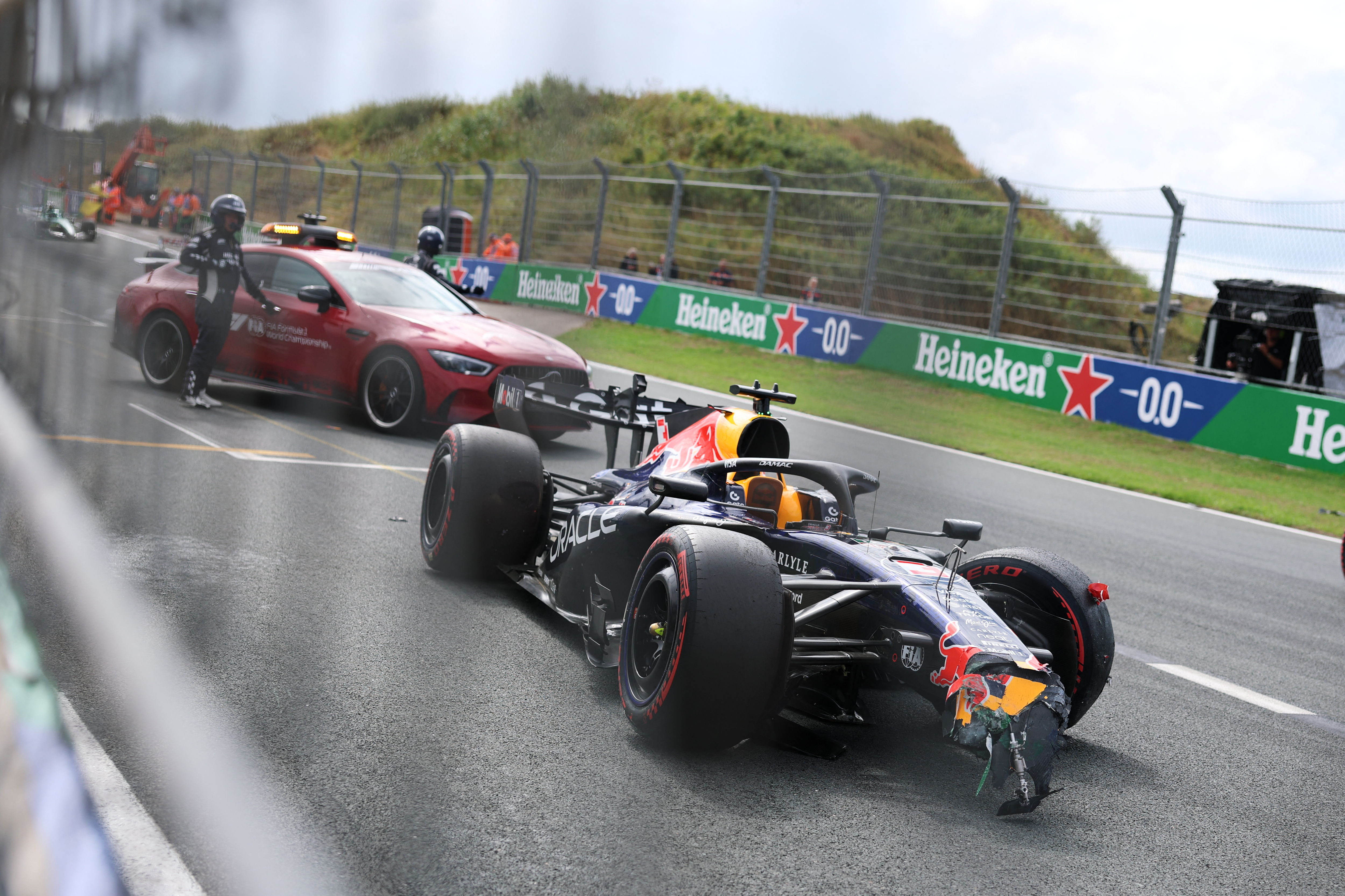 GP des Pays-Bas : Verstappen abandonne au premier tour après un énorme accident