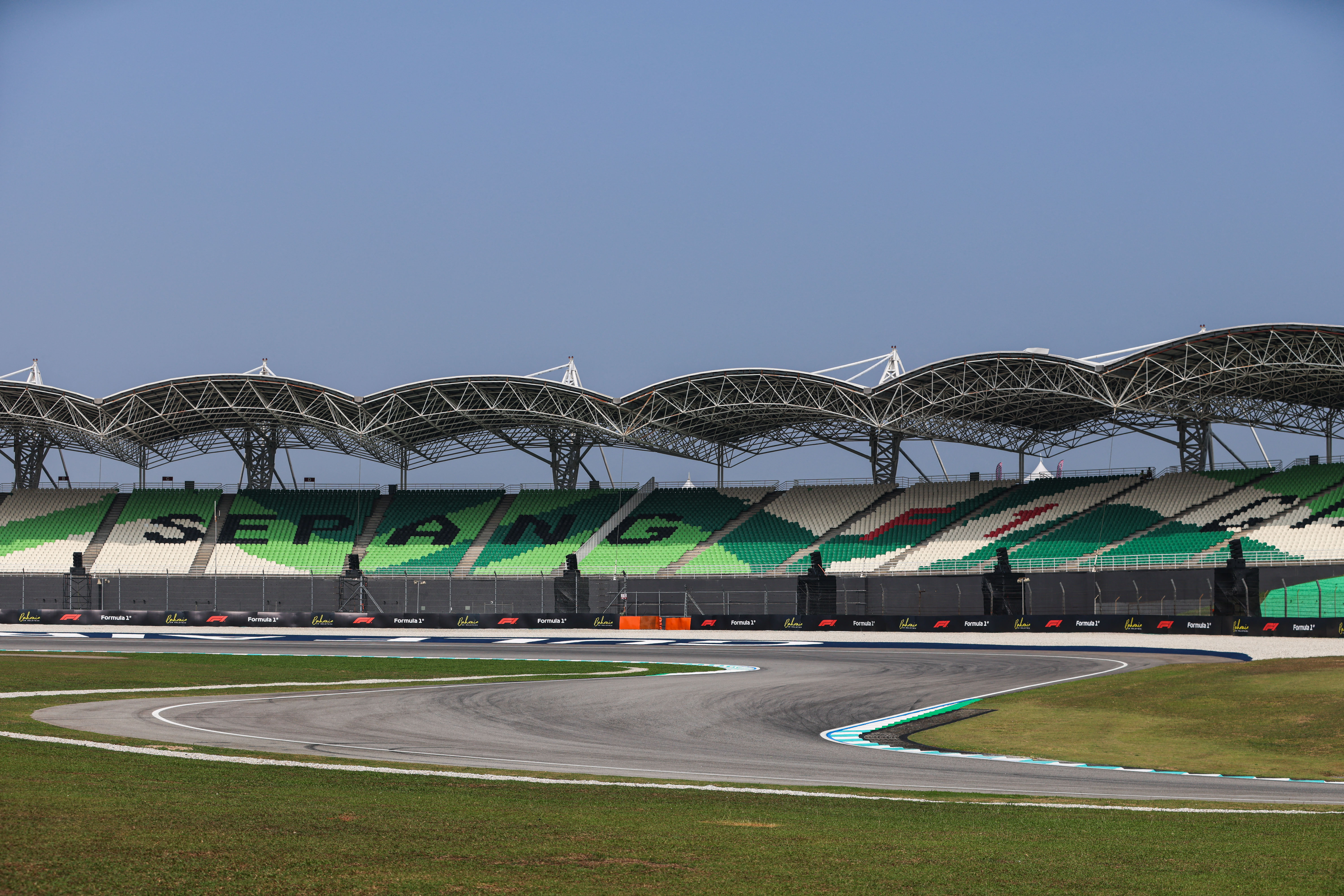 Formel 1: No 9 Joer gëtt nees a Malaysia gefuer