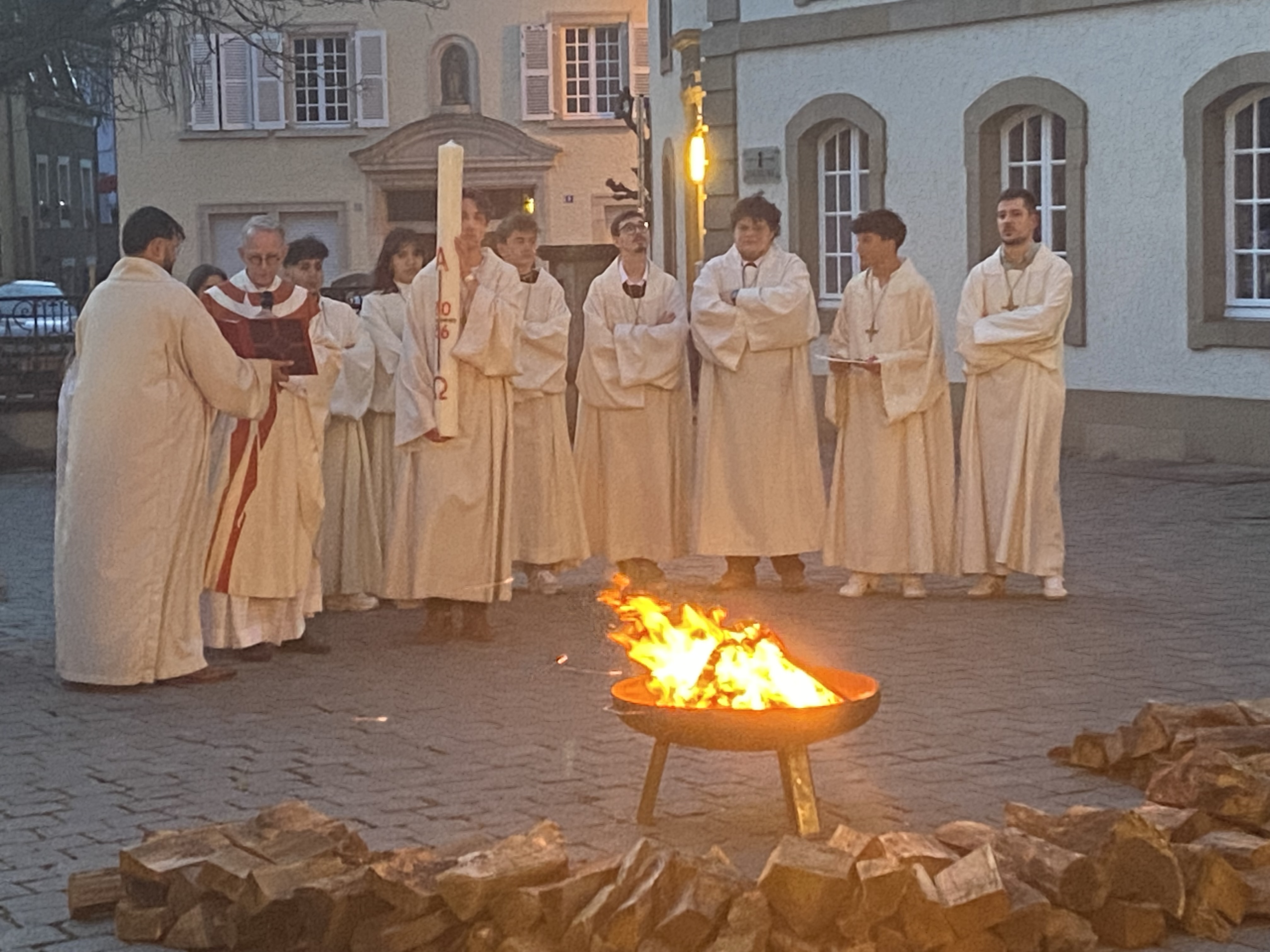 Traditionelle Rendez-vous: Ouschtermass zu Iechternach um Samschdeg den Owend