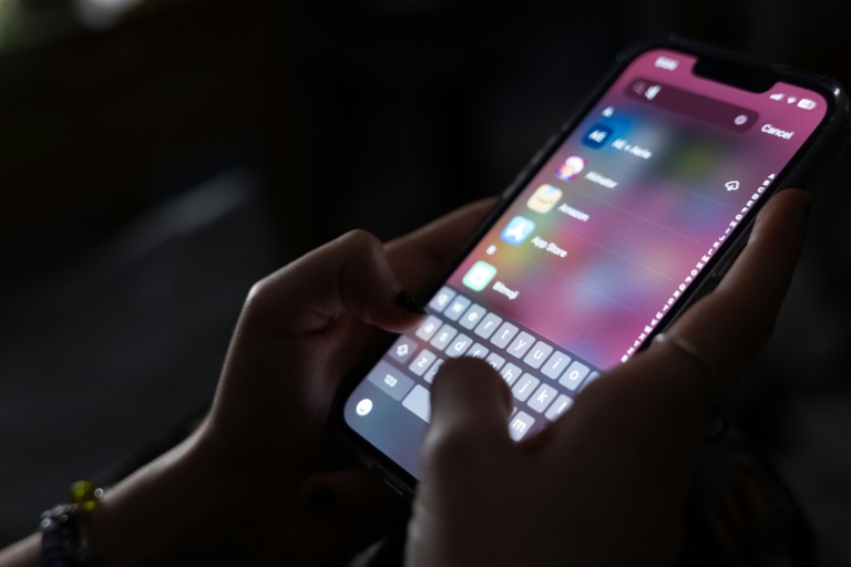 New Zealand Pushes to Ban Social Media for Under-16s Amid Global Harm Concerns